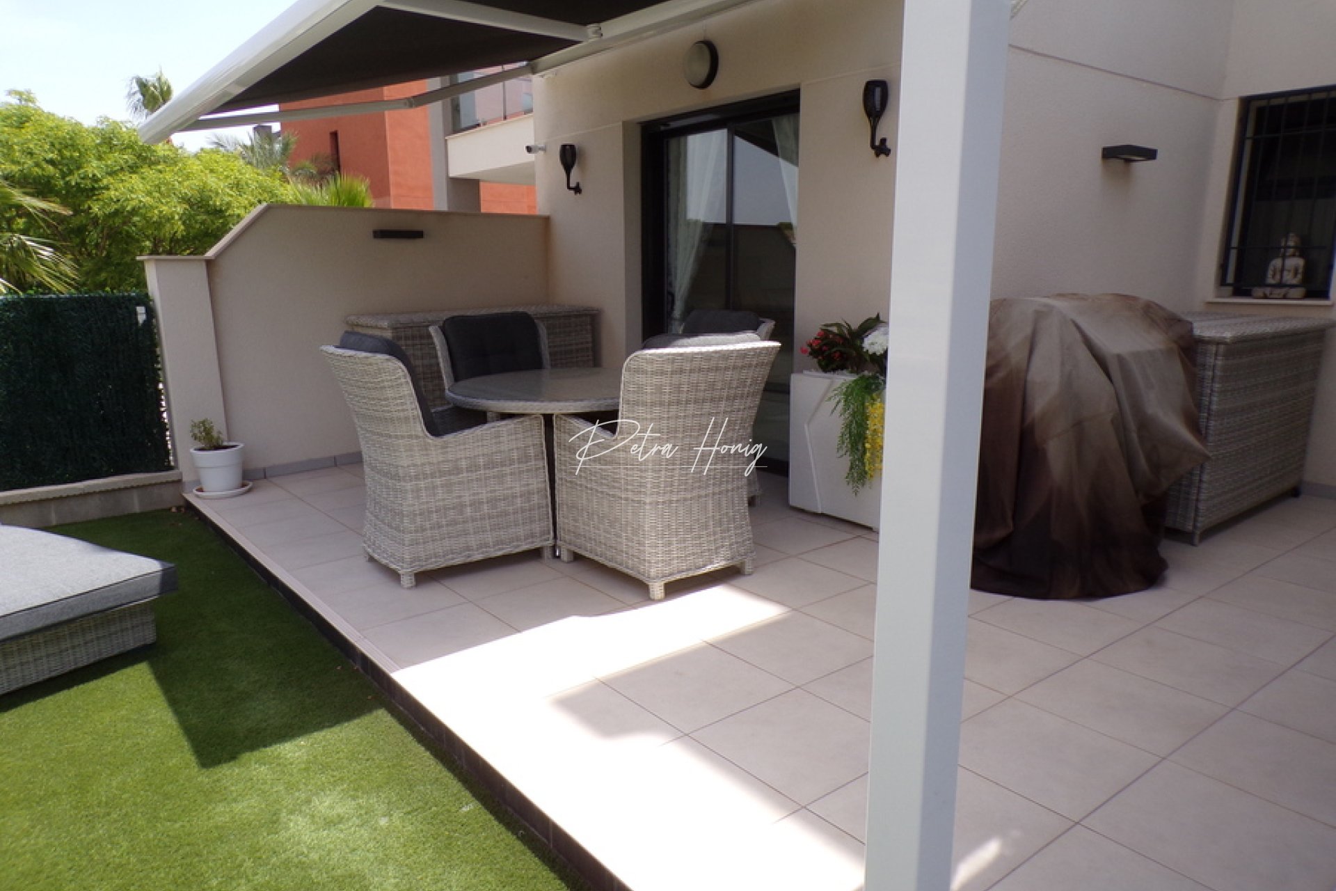 Resales - Apartment - Villamartin