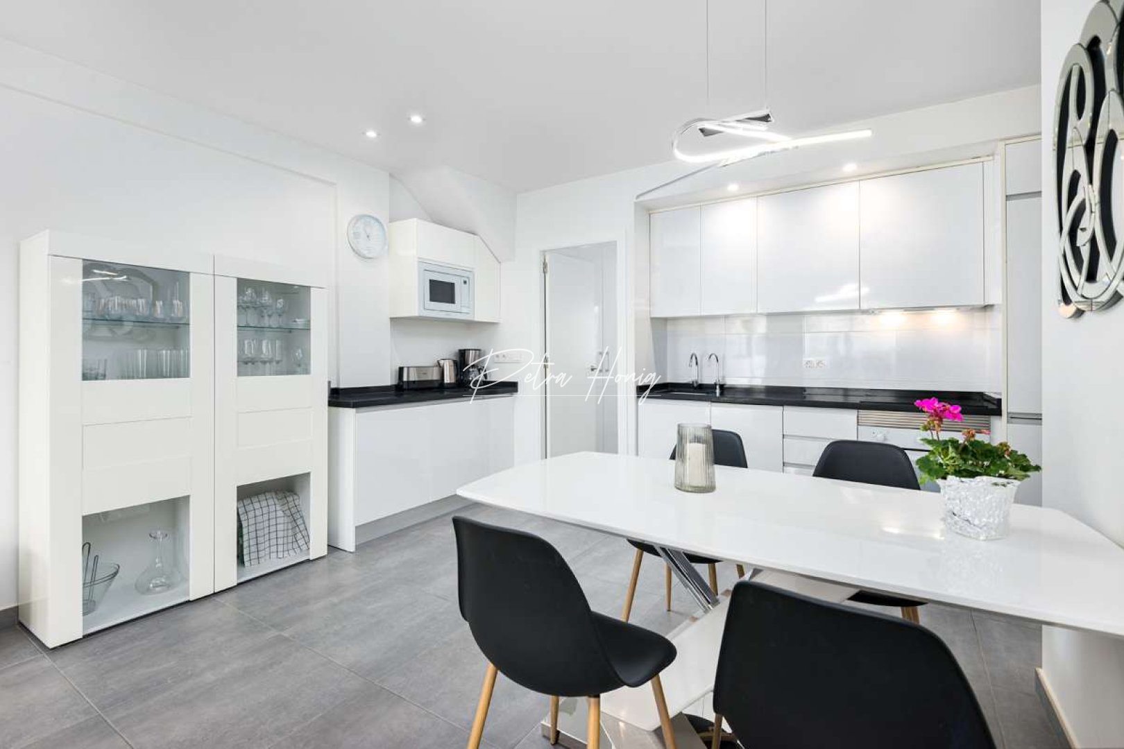 Resales - Bungalow - Aguas Nuevas