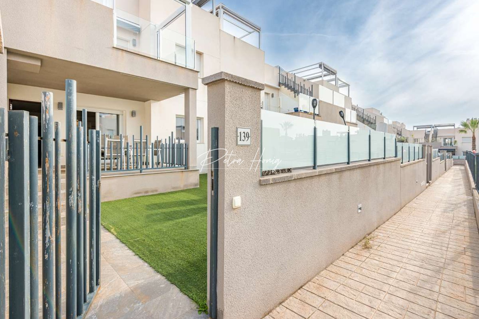 Resales - Bungalow - Aguas Nuevas