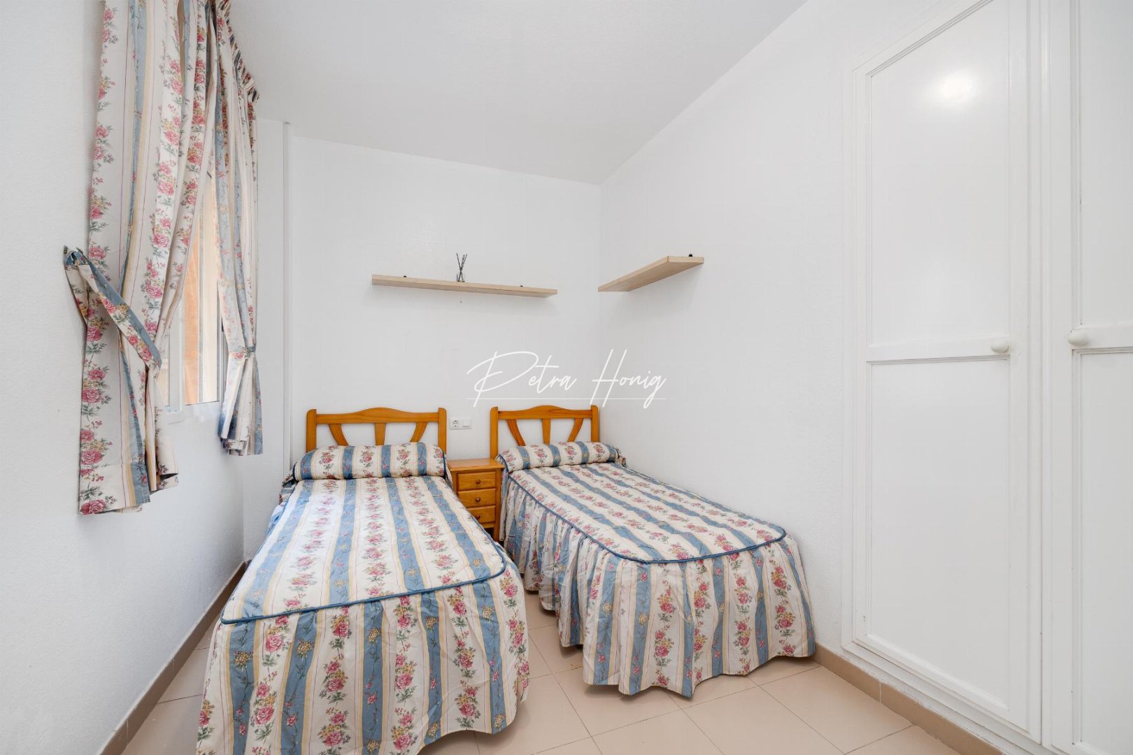 Resales - Bungalow - Torrevieja - Playa De Los Náufragos