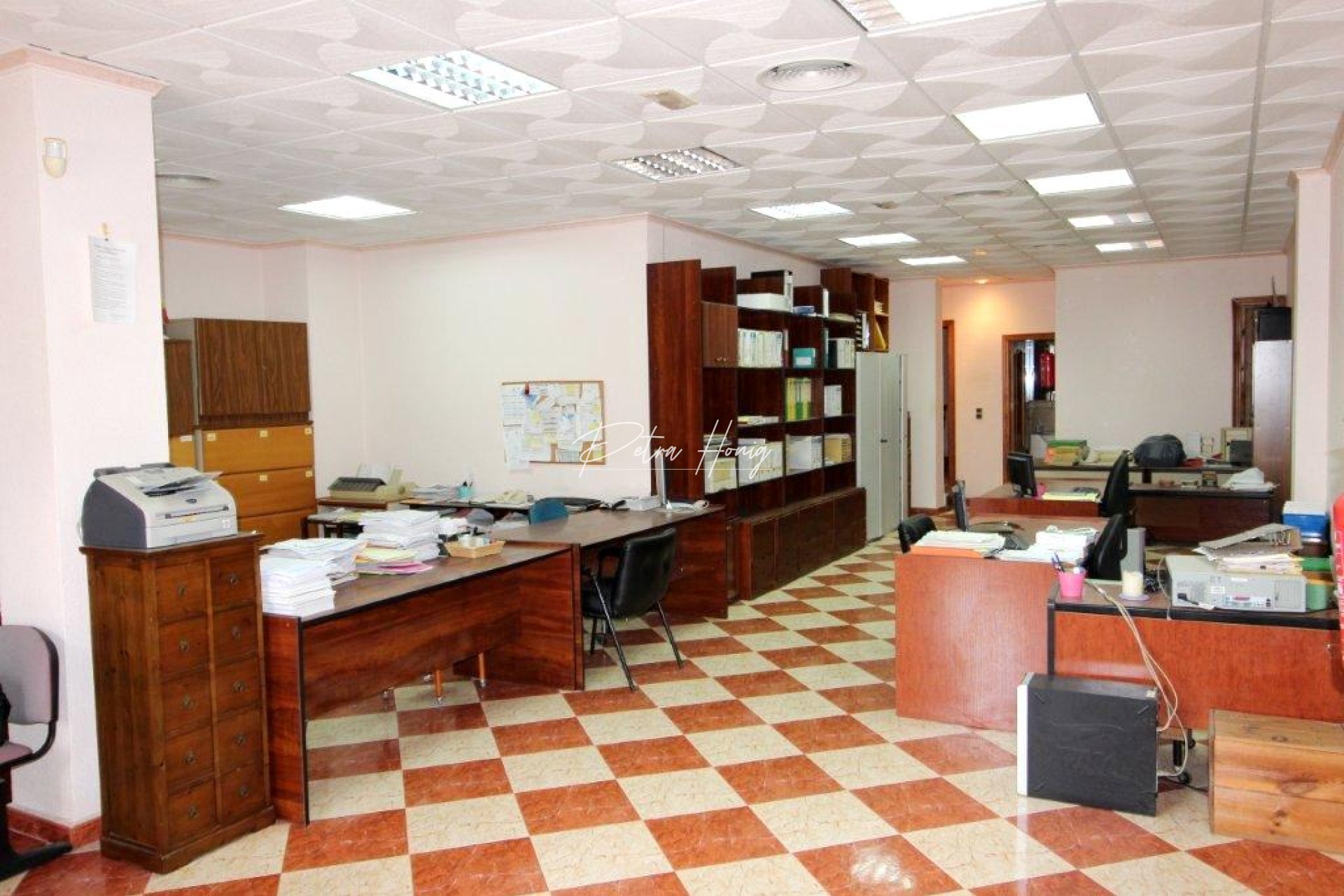 Resales - Commercial - La Mata - Centro