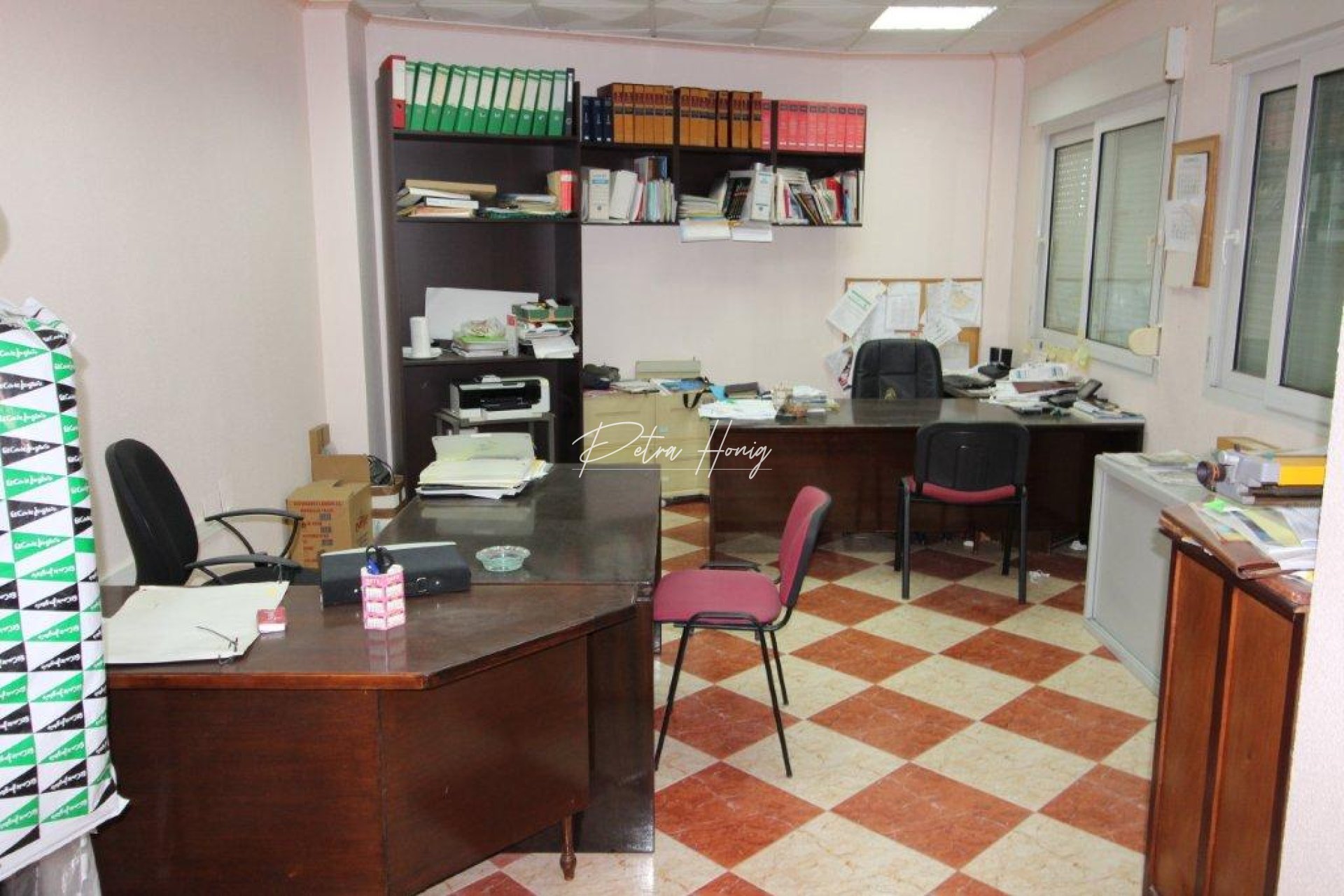 Resales - Commercial - La Mata - Centro