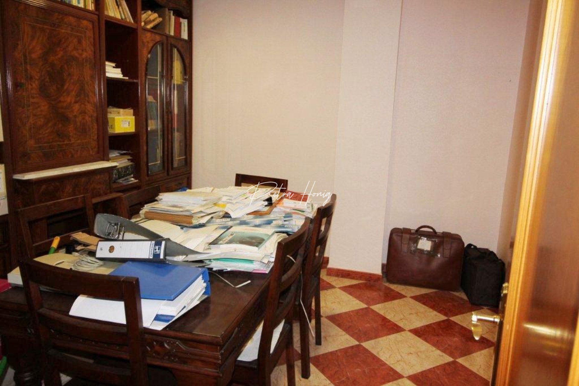 Resales - Commercial - La Mata - Centro