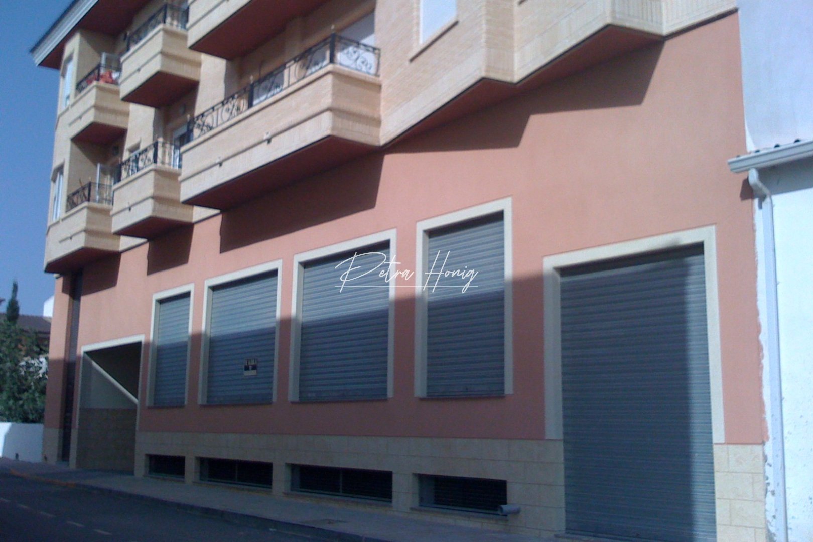Resales - Commercial - Los Montesinos