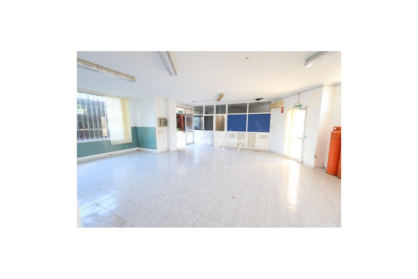 Resales - Commercial - Orihuela Costa - La Zenia