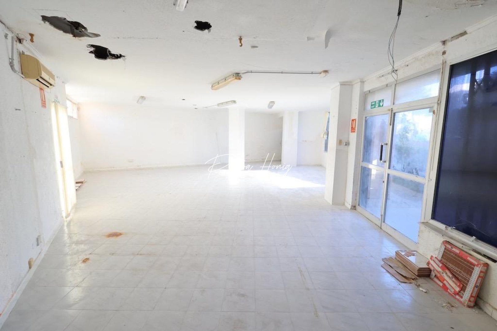 Resales - Commercial - Orihuela Costa - La Zenia