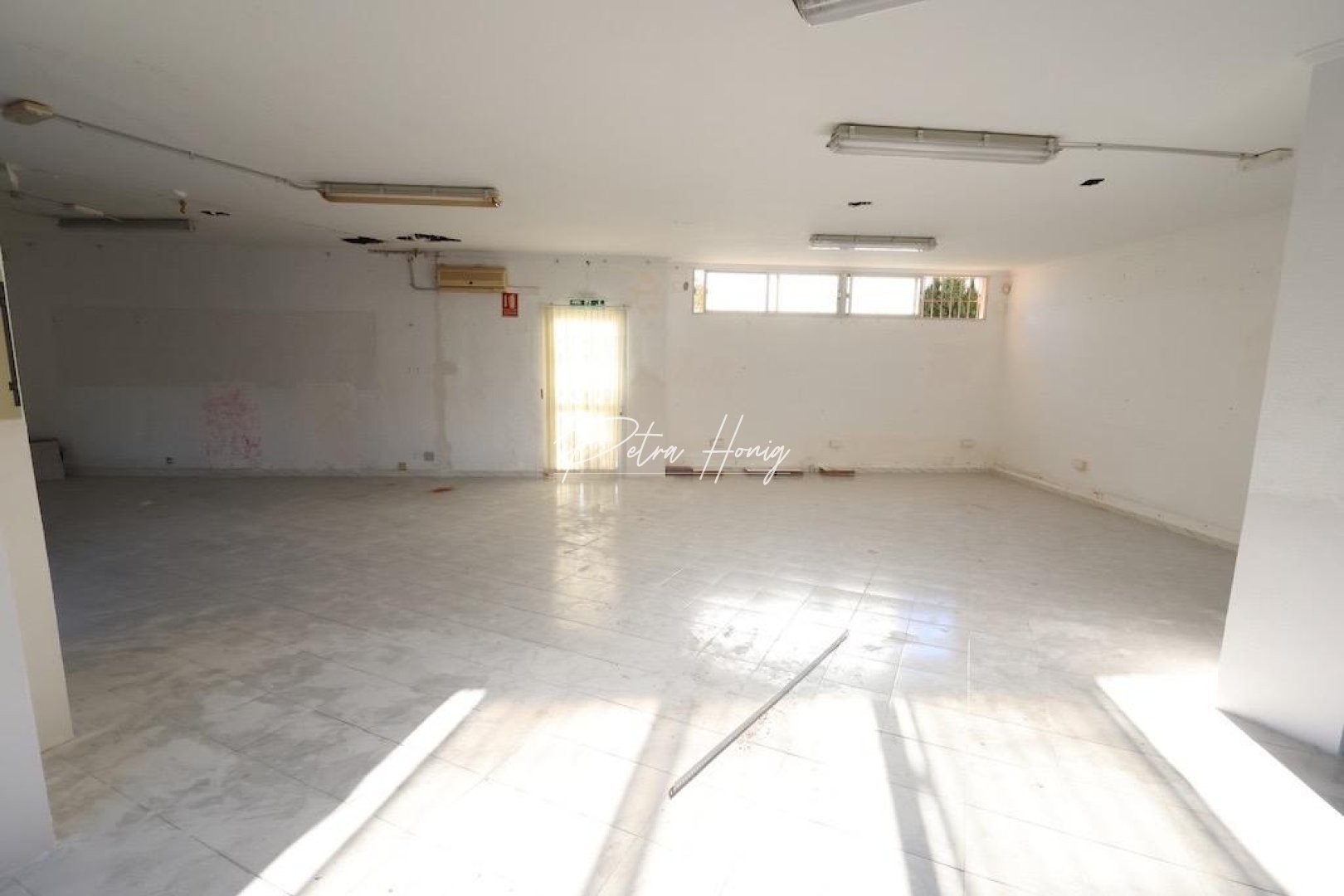 Resales - Commercial - Orihuela Costa - La Zenia