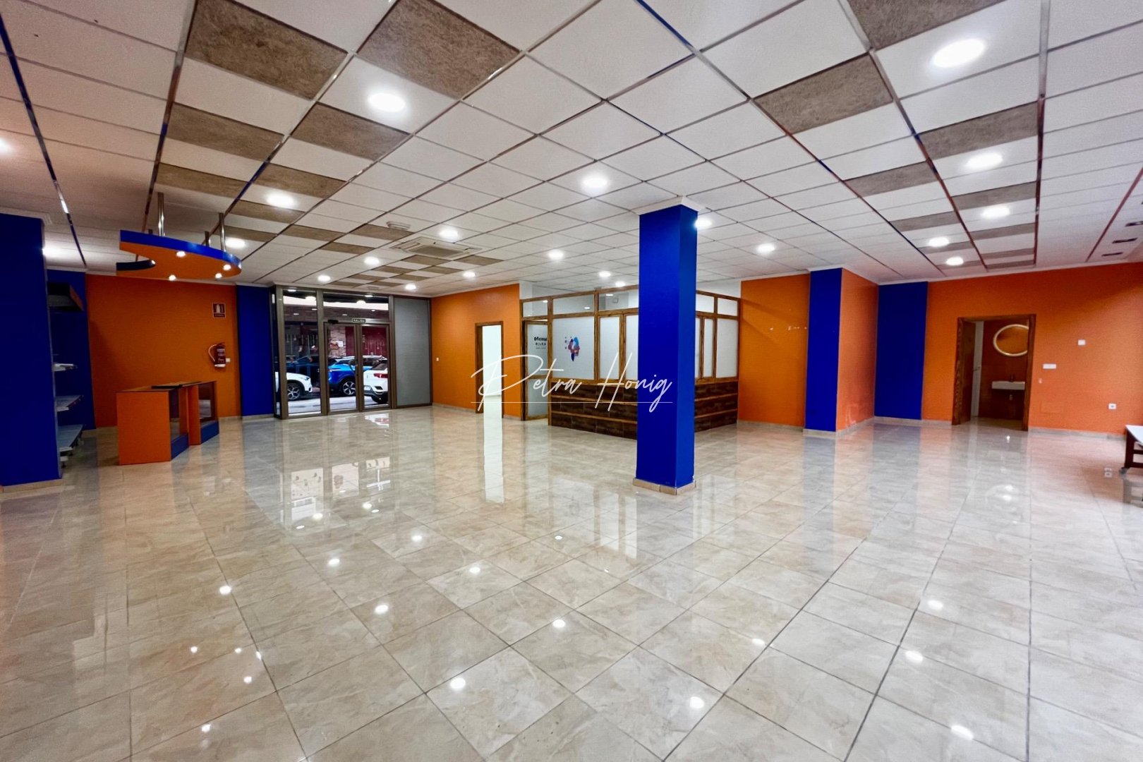 Resales - Commercial - Other areas - Beniel