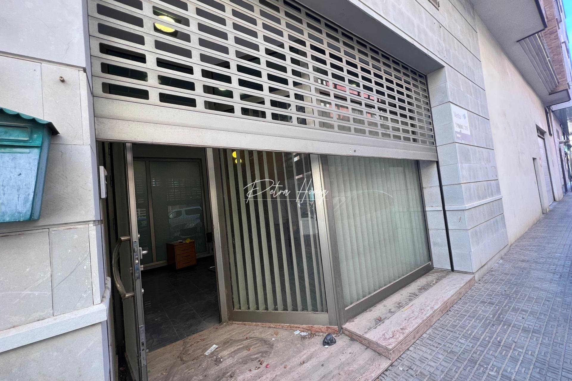 Resales - Commercial - Other areas - CENTRO