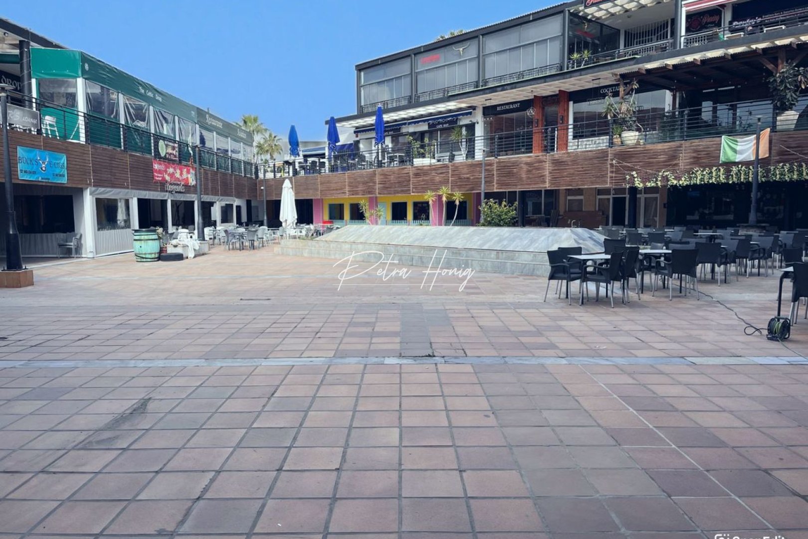 Resales - Commercial - Playa Flamenca