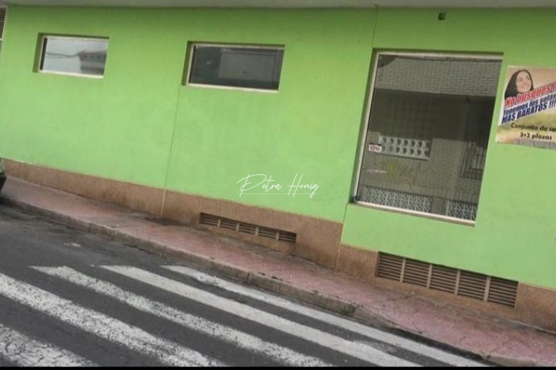 Resales - Commercial - Torrevieja