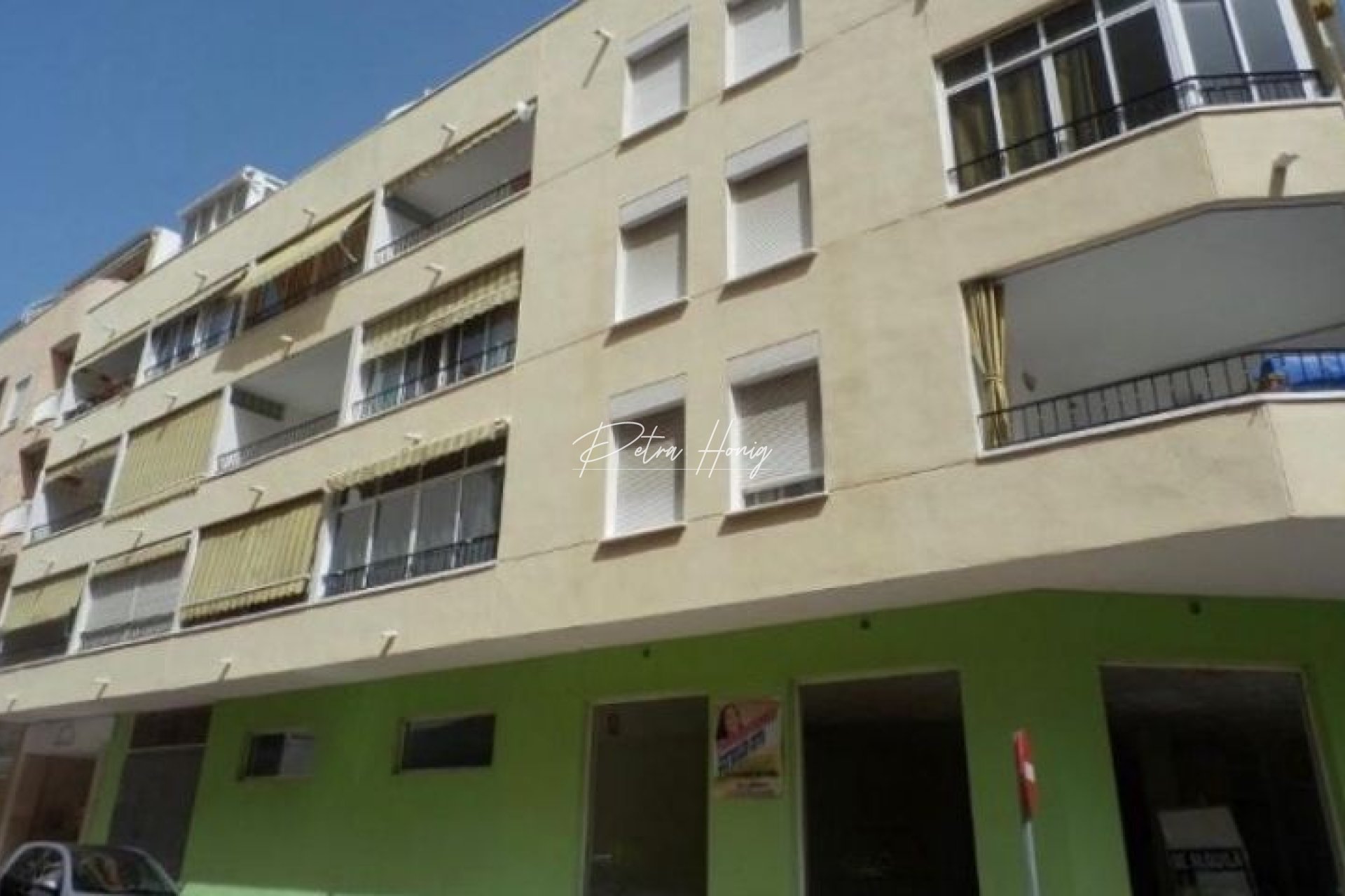 Resales - Commercial - Torrevieja