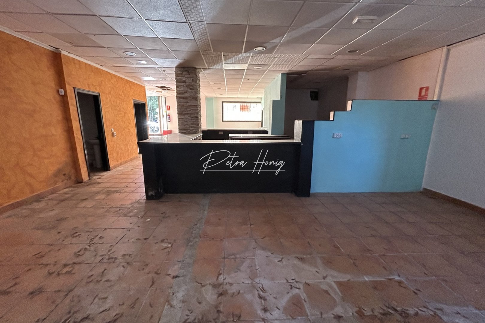 Resales - Commercial - Villamartin