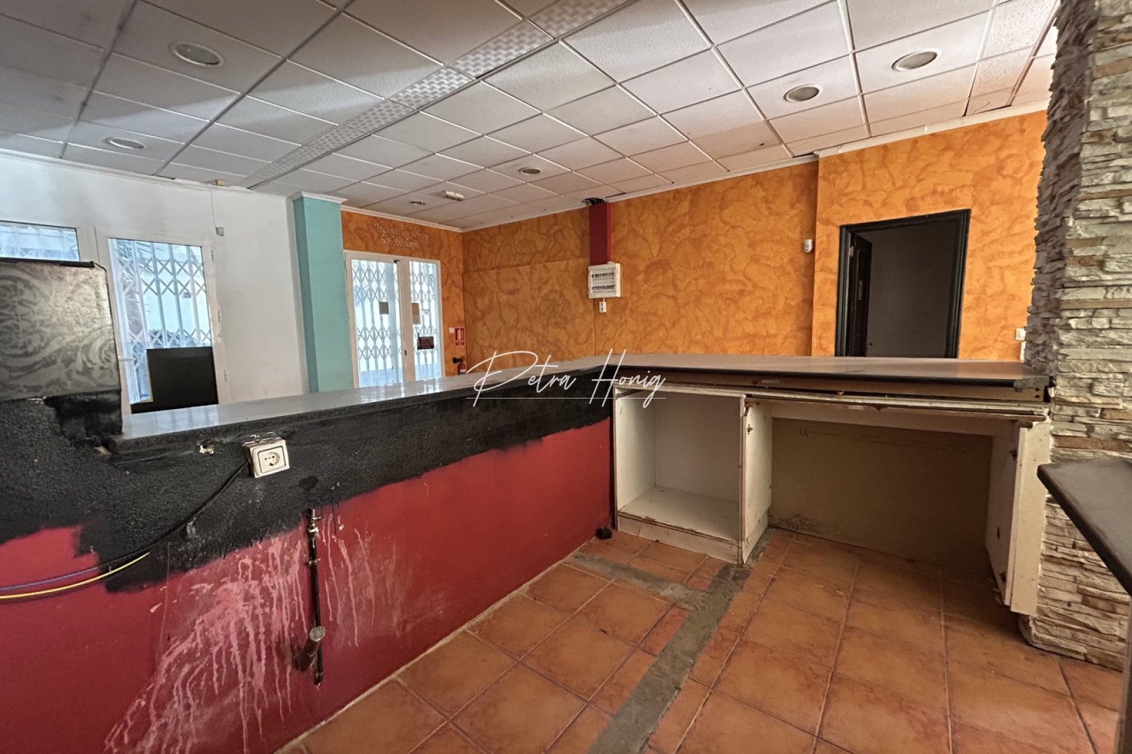 Resales - Commercial - Villamartin