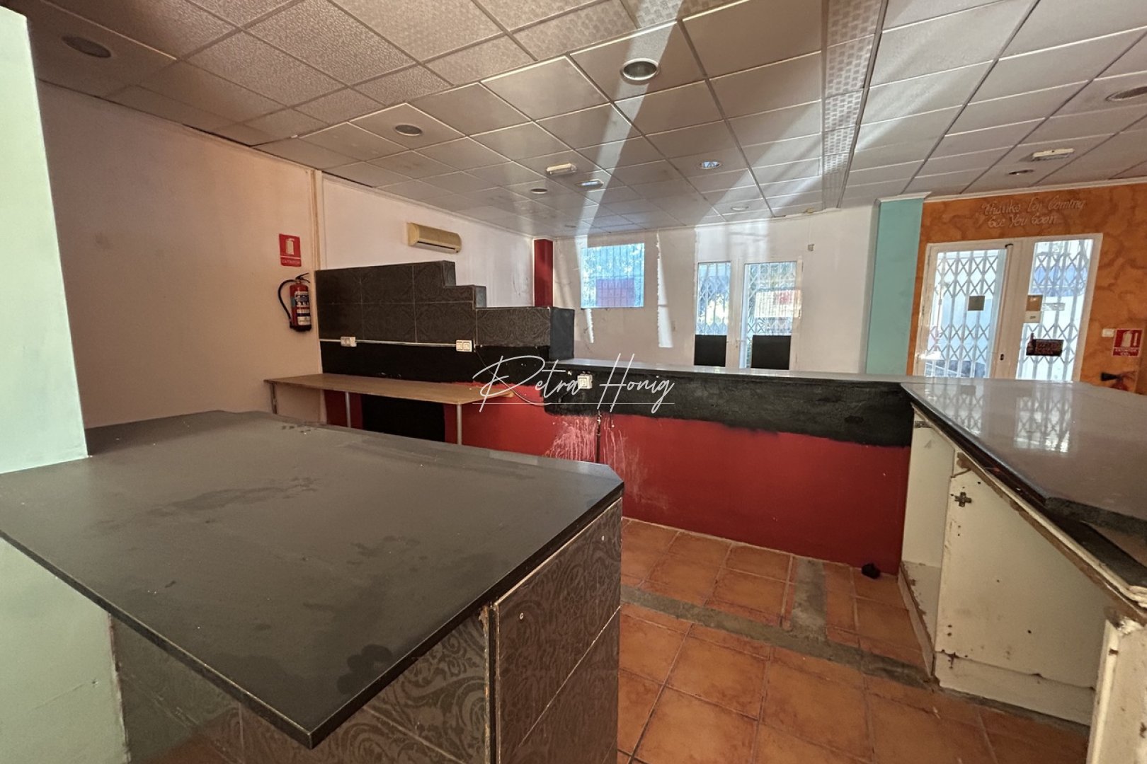 Resales - Commercial - Villamartin