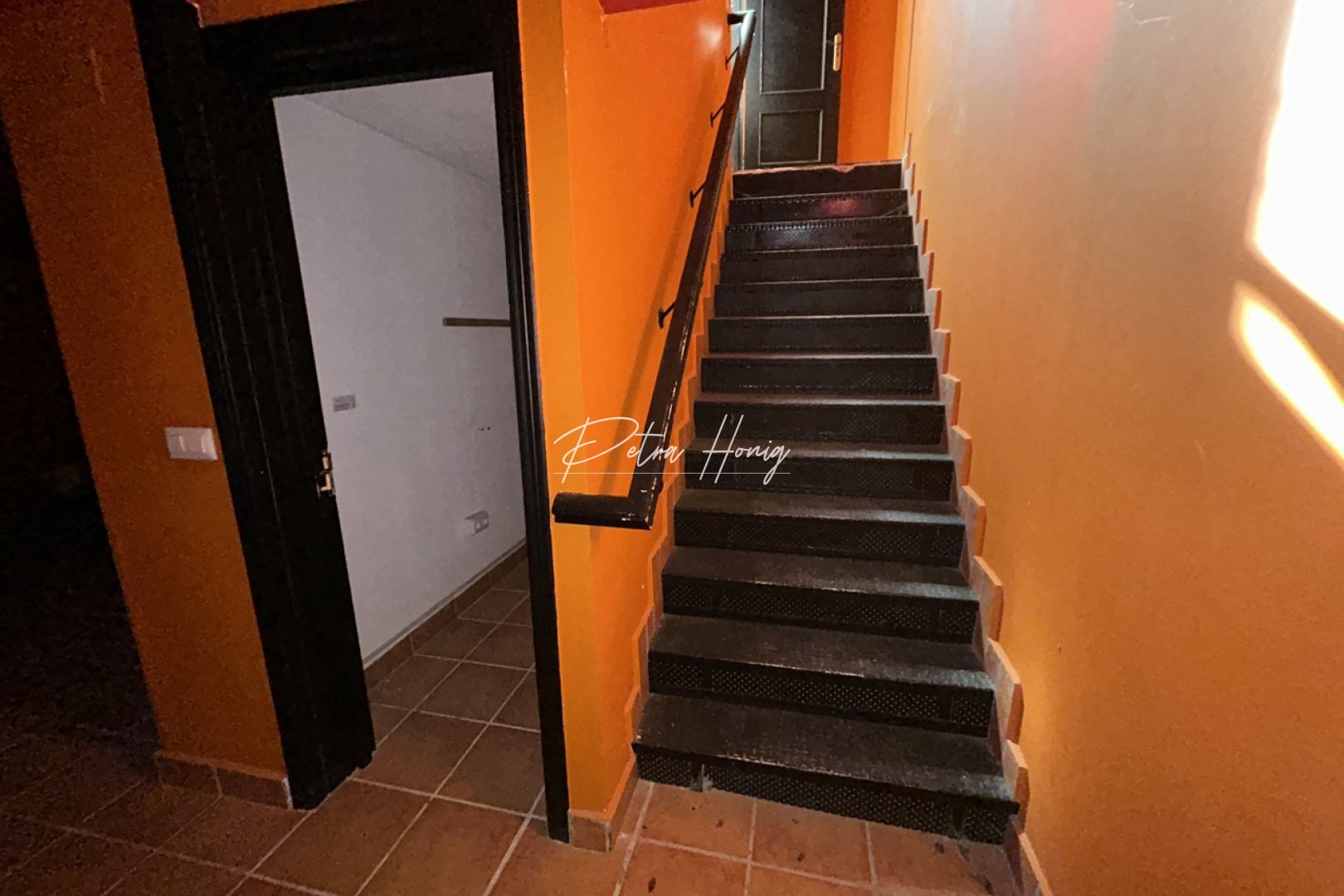 Resales - Commercial - Villamartin