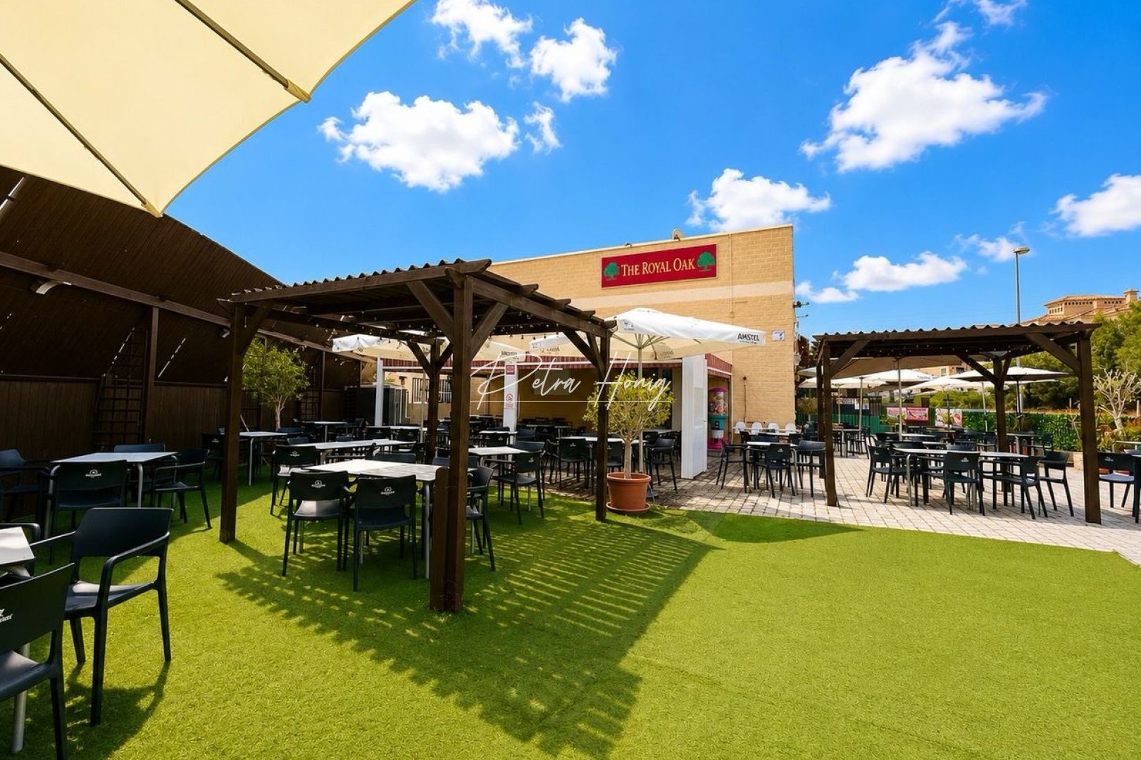 Resales - Commercial - Villamartin