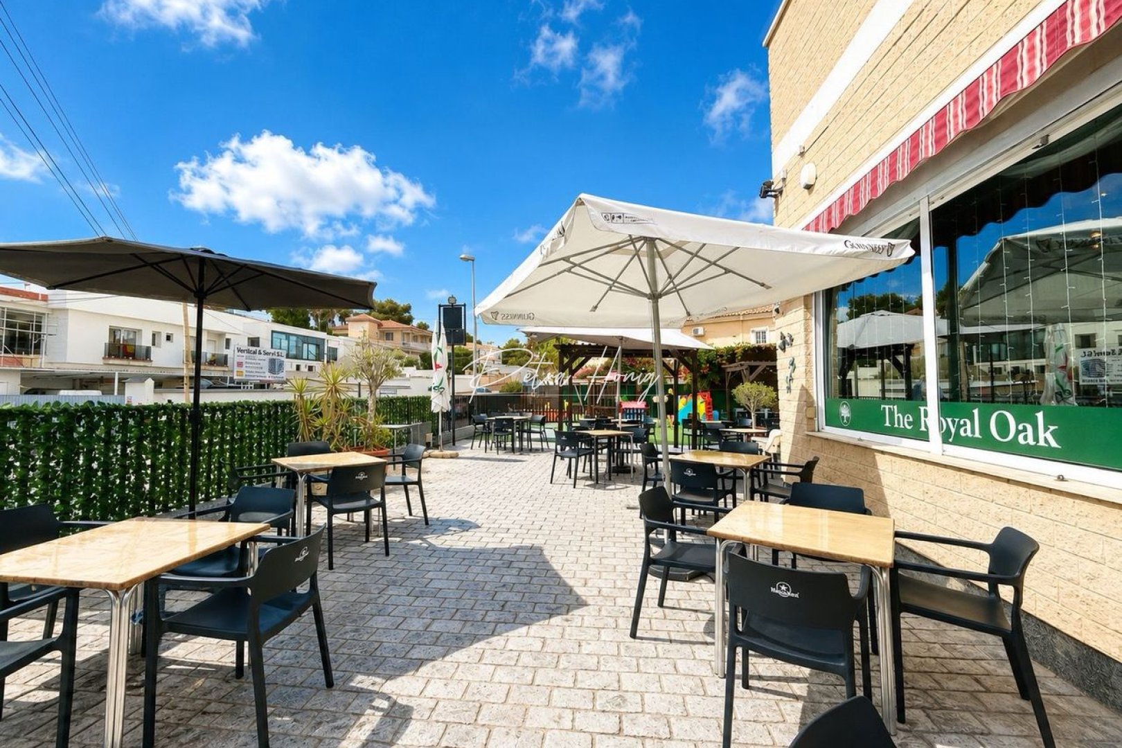 Resales - Commercial - Villamartin