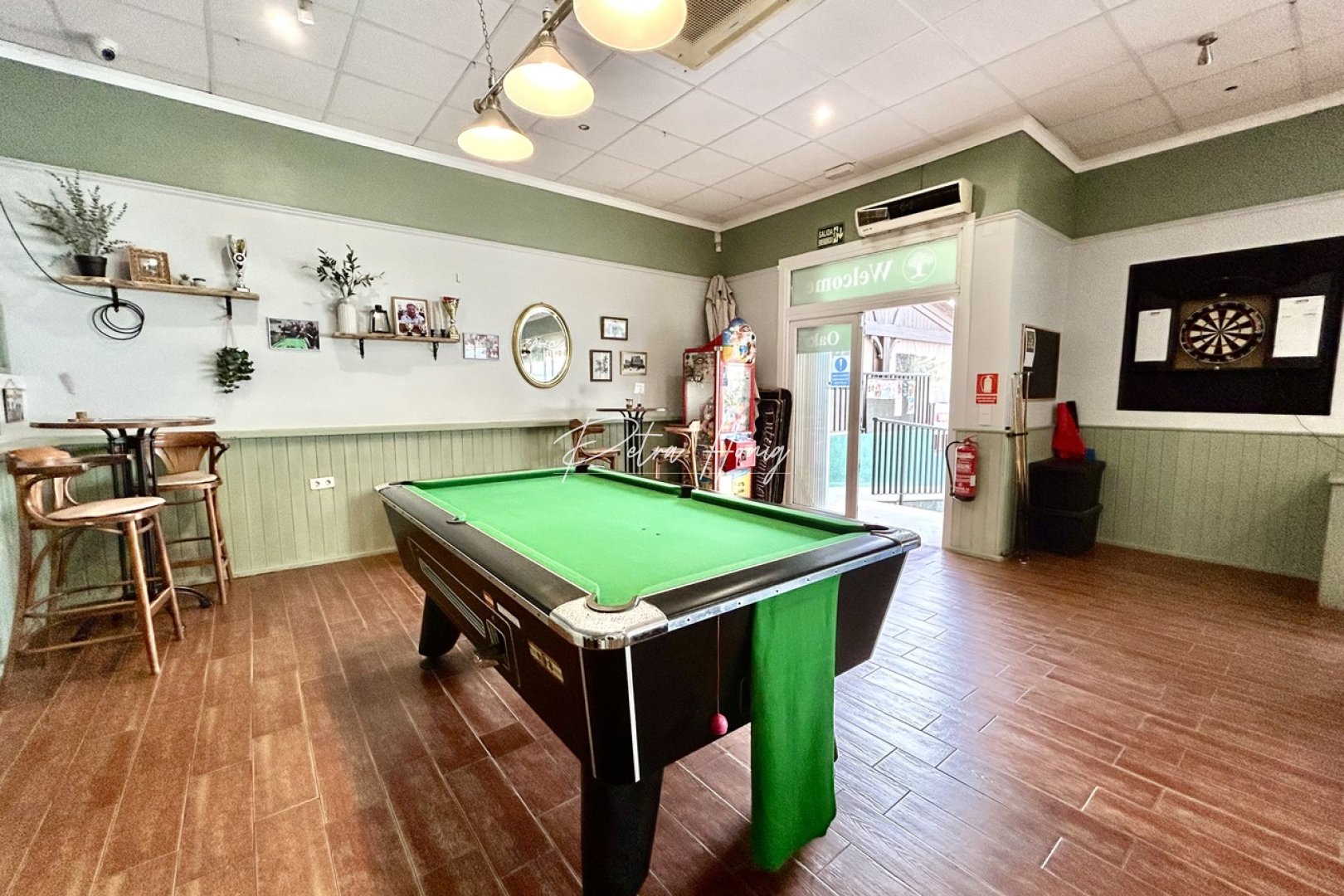 Resales - Commercial - Villamartin