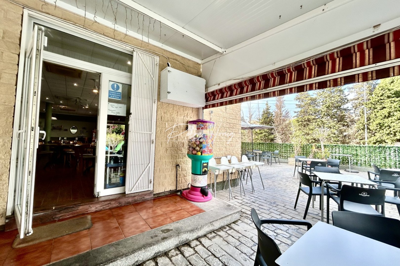 Resales - Commercial - Villamartin