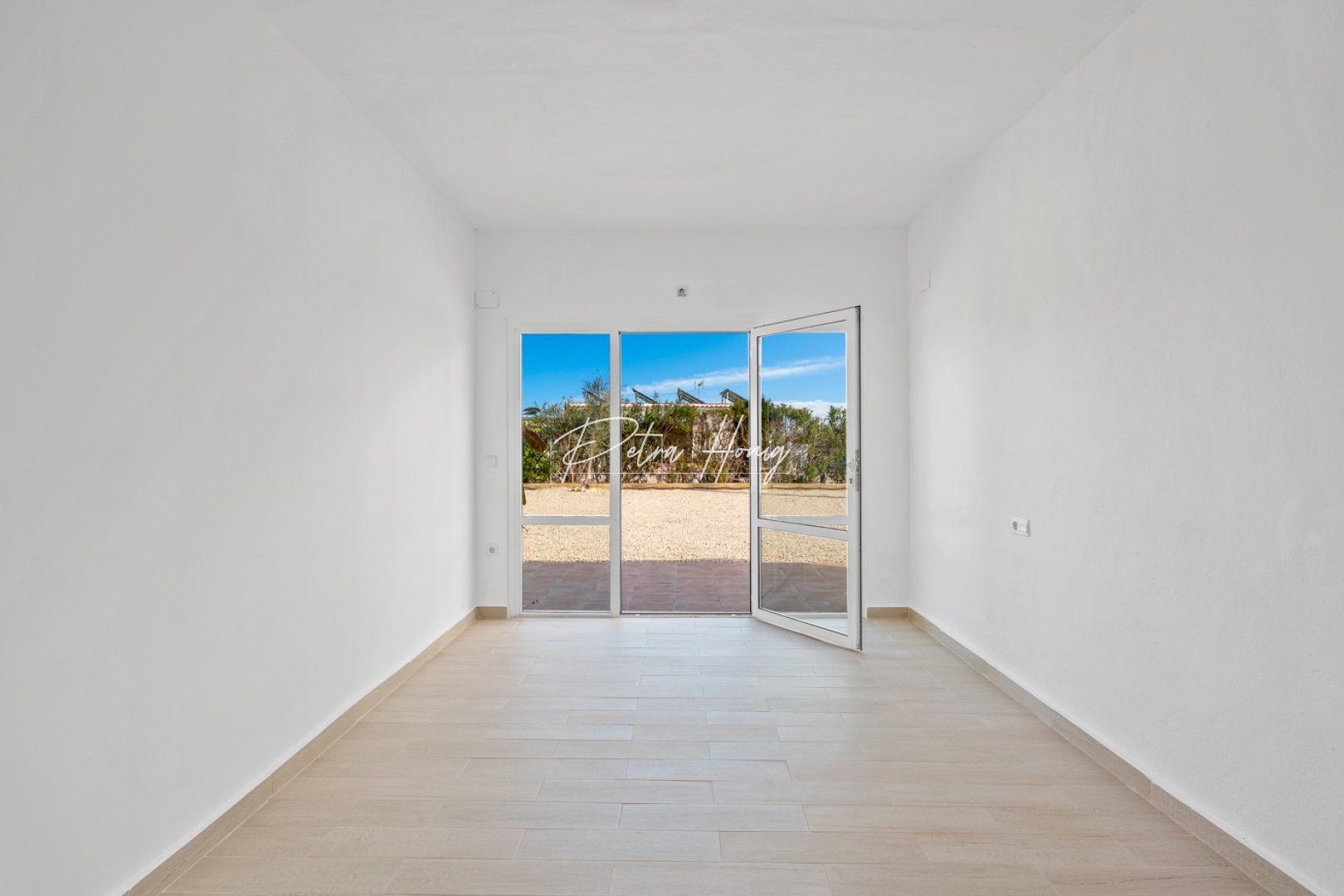 Resales - Finca - Dolores