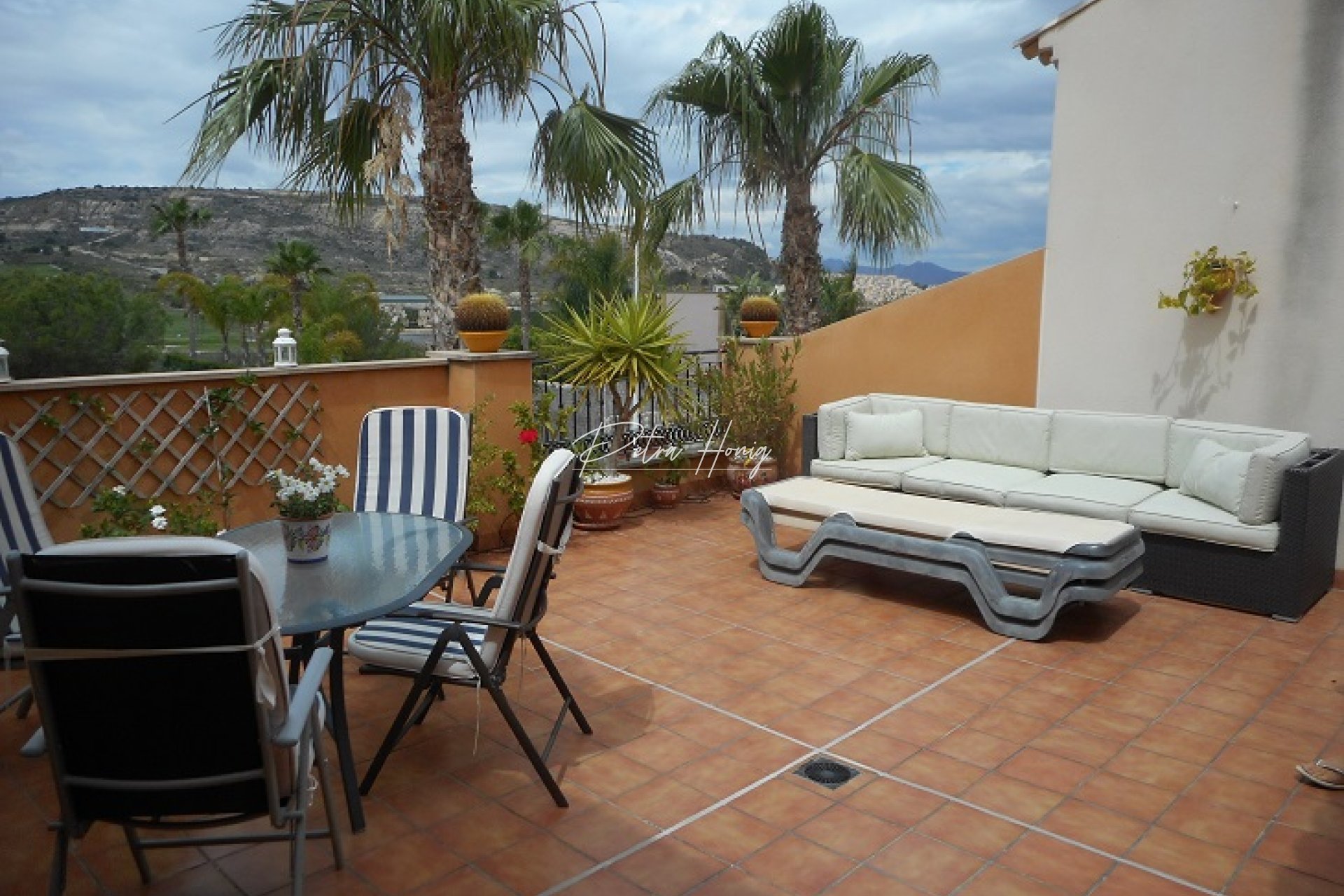 Resales -  - La Finca Golf