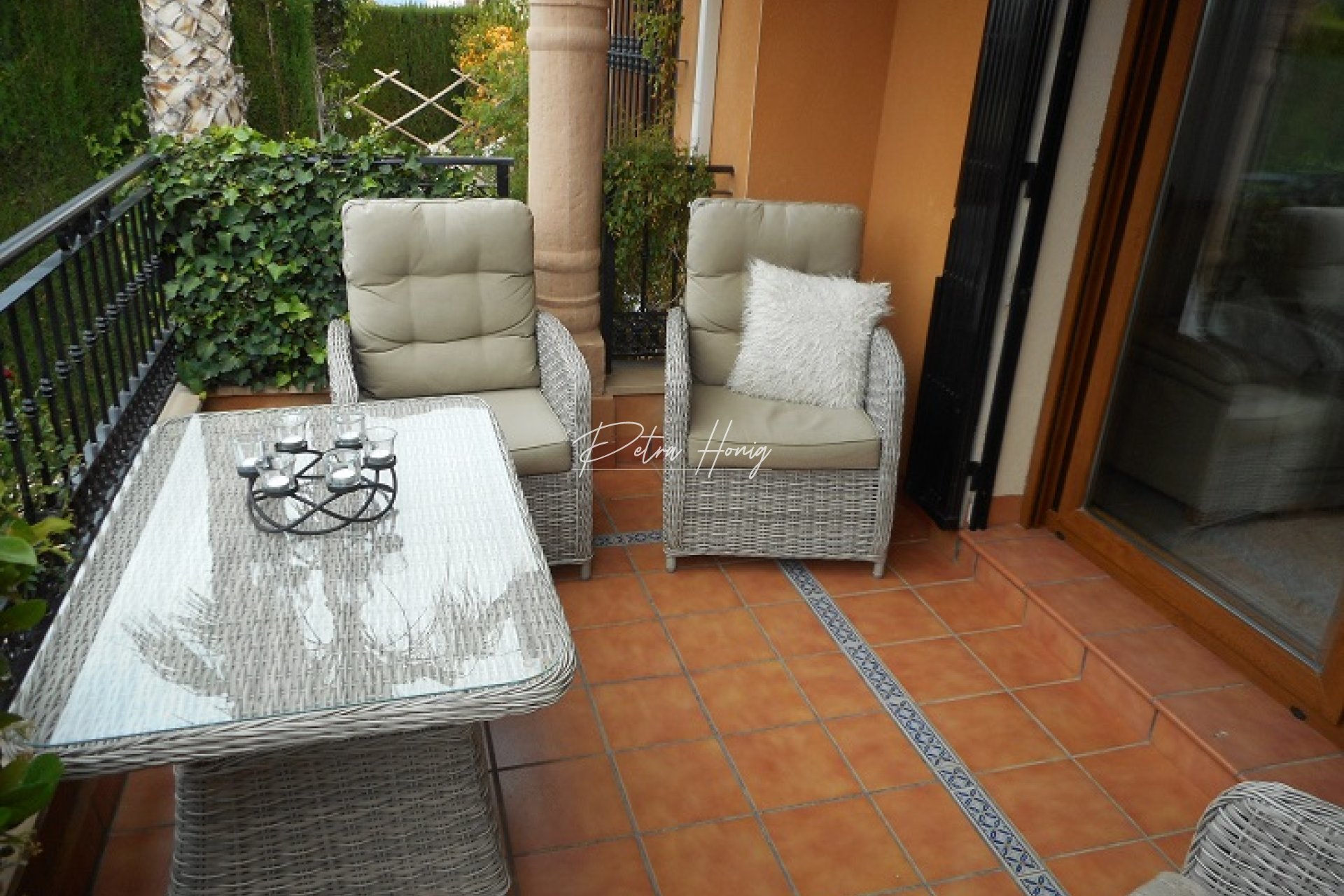 Resales -  - La Finca Golf