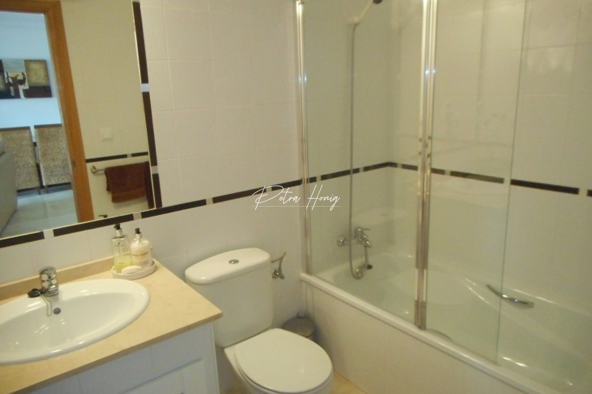 Resales -  - La Finca Golf