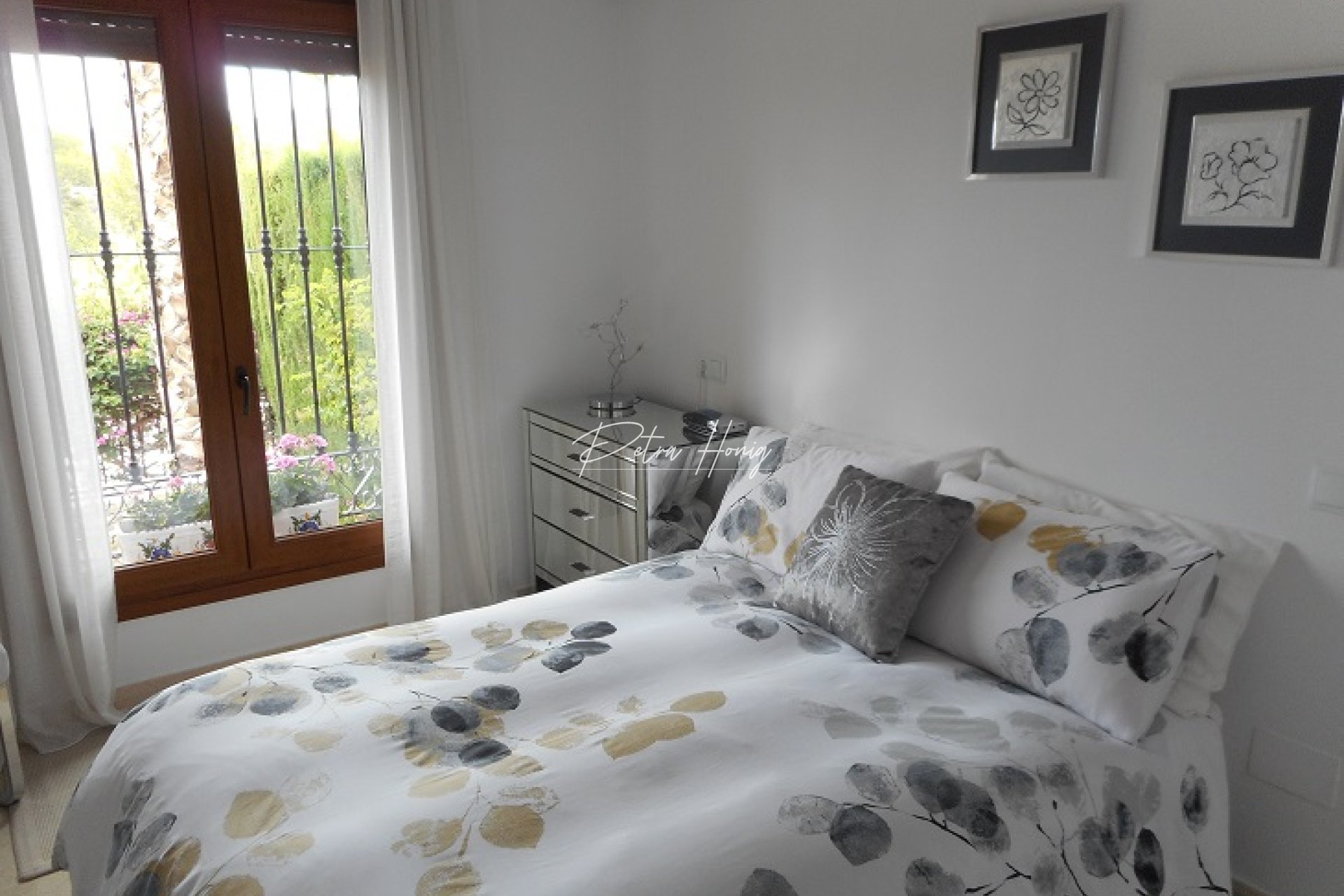Resales -  - La Finca Golf