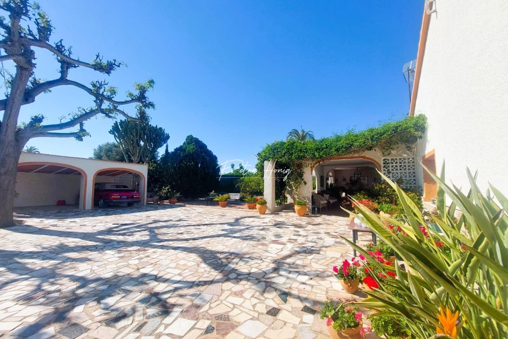 Resales - Masia - La marina - La Marina