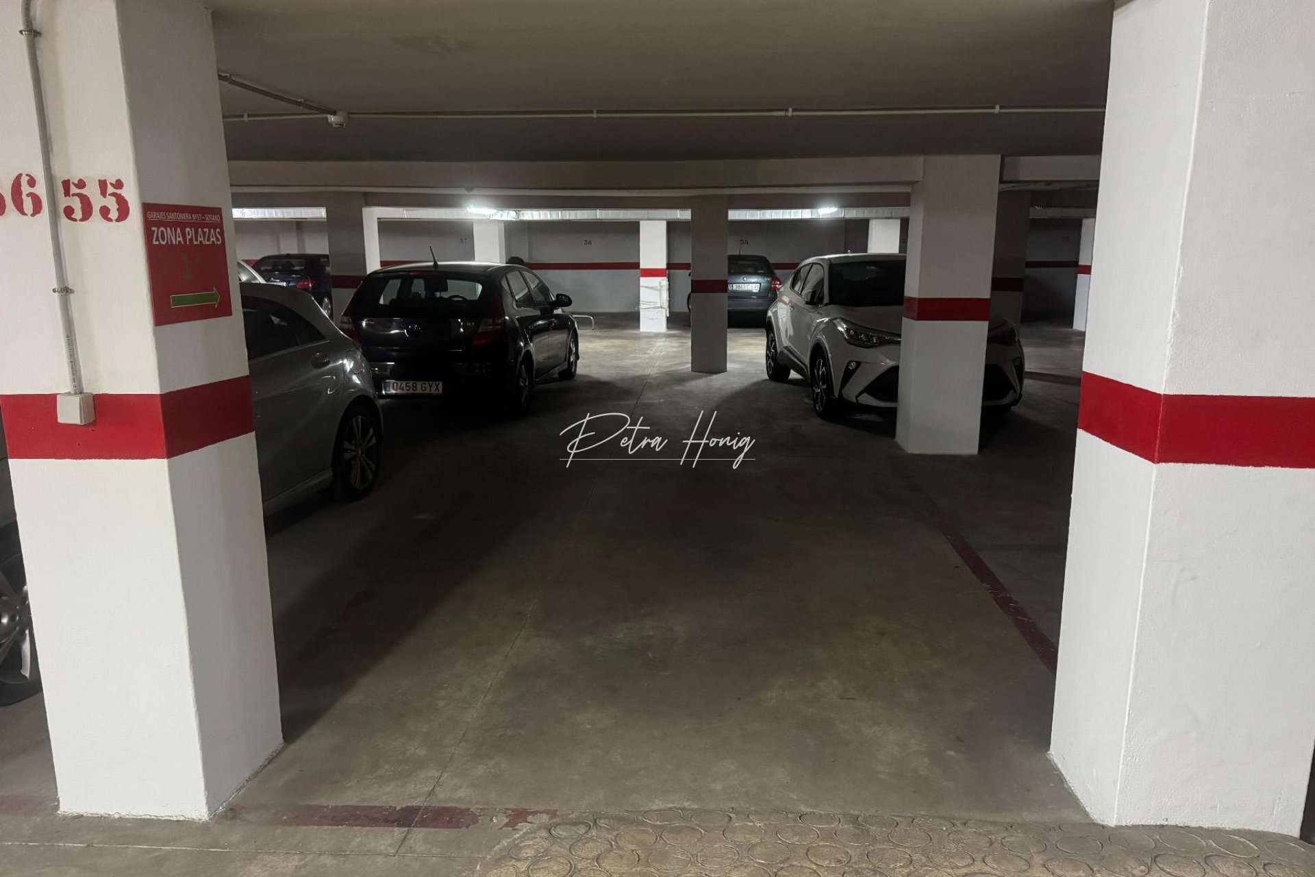 Resales - Parking Space / Garage - Torrevieja - Playa Acequion