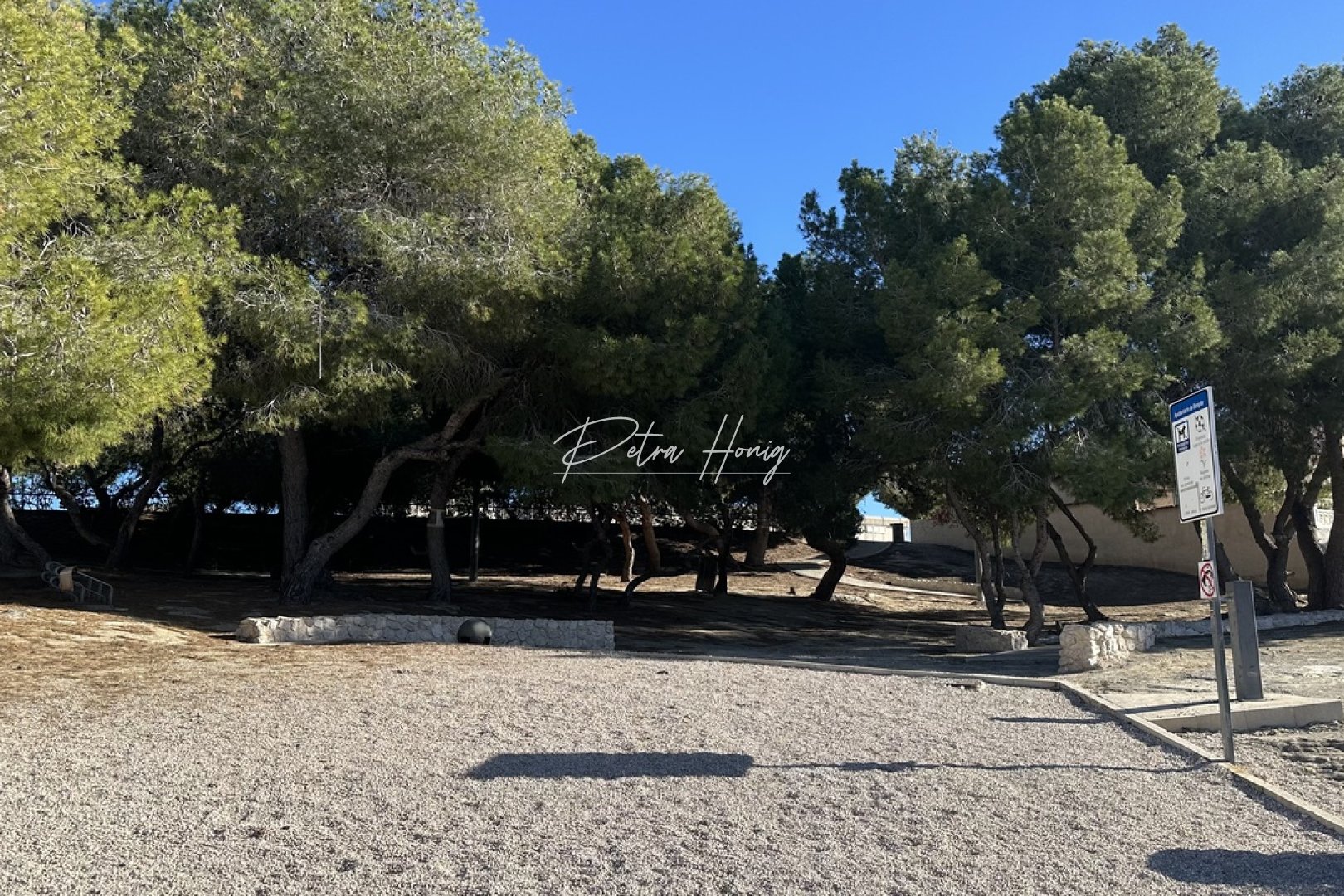 Resales - Plot - Benijofar