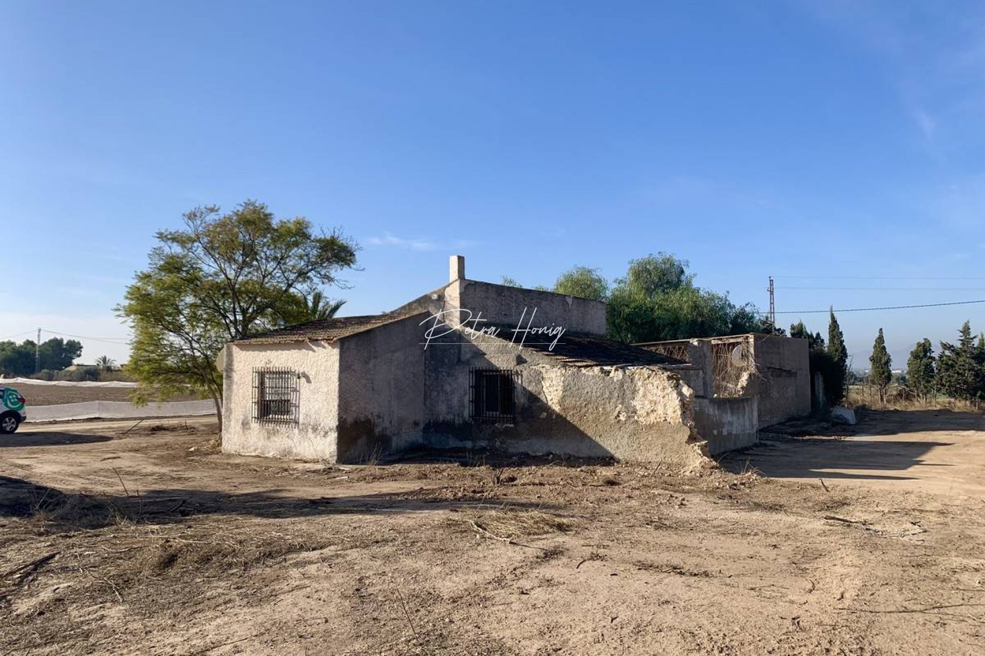 Resales - Plot - La Marina