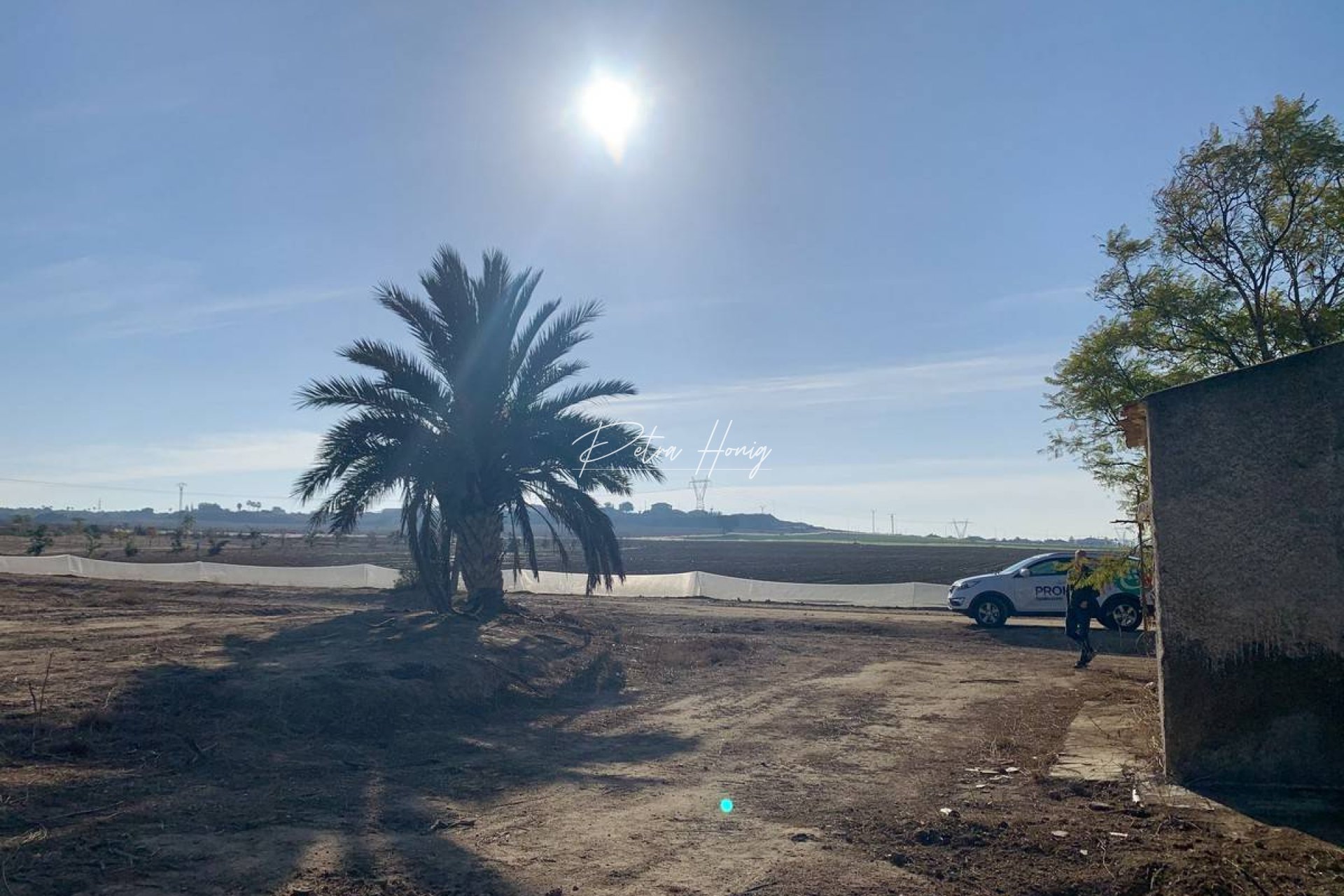 Resales - Plot - La Marina
