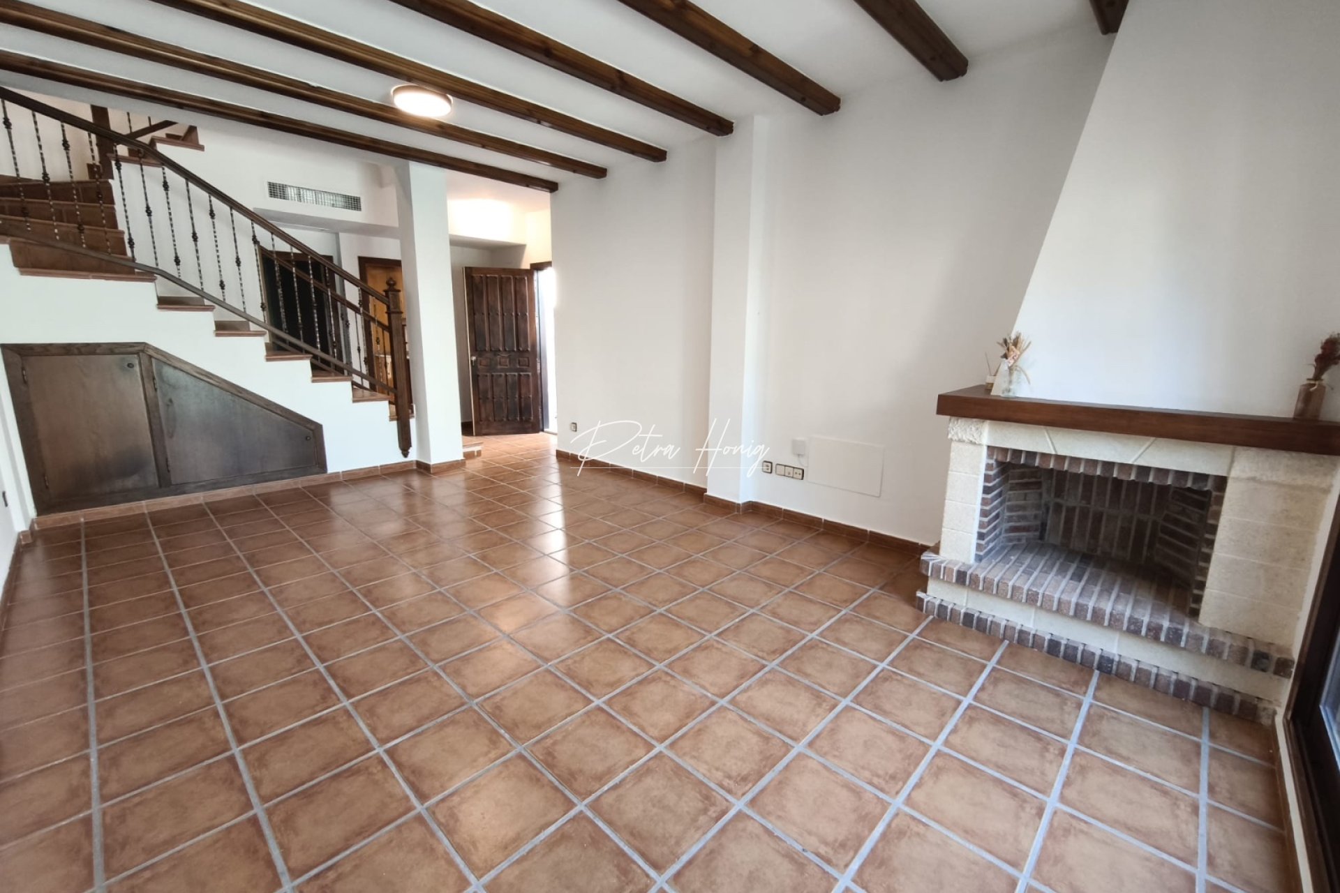Resales - Semi Detached - La Finca Golf