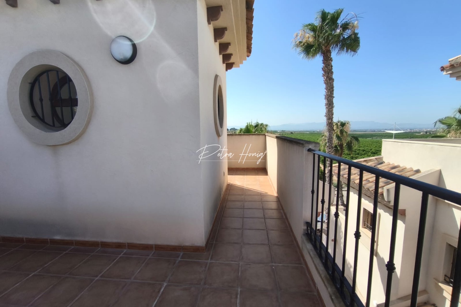 Resales - Semi Detached - La Finca Golf