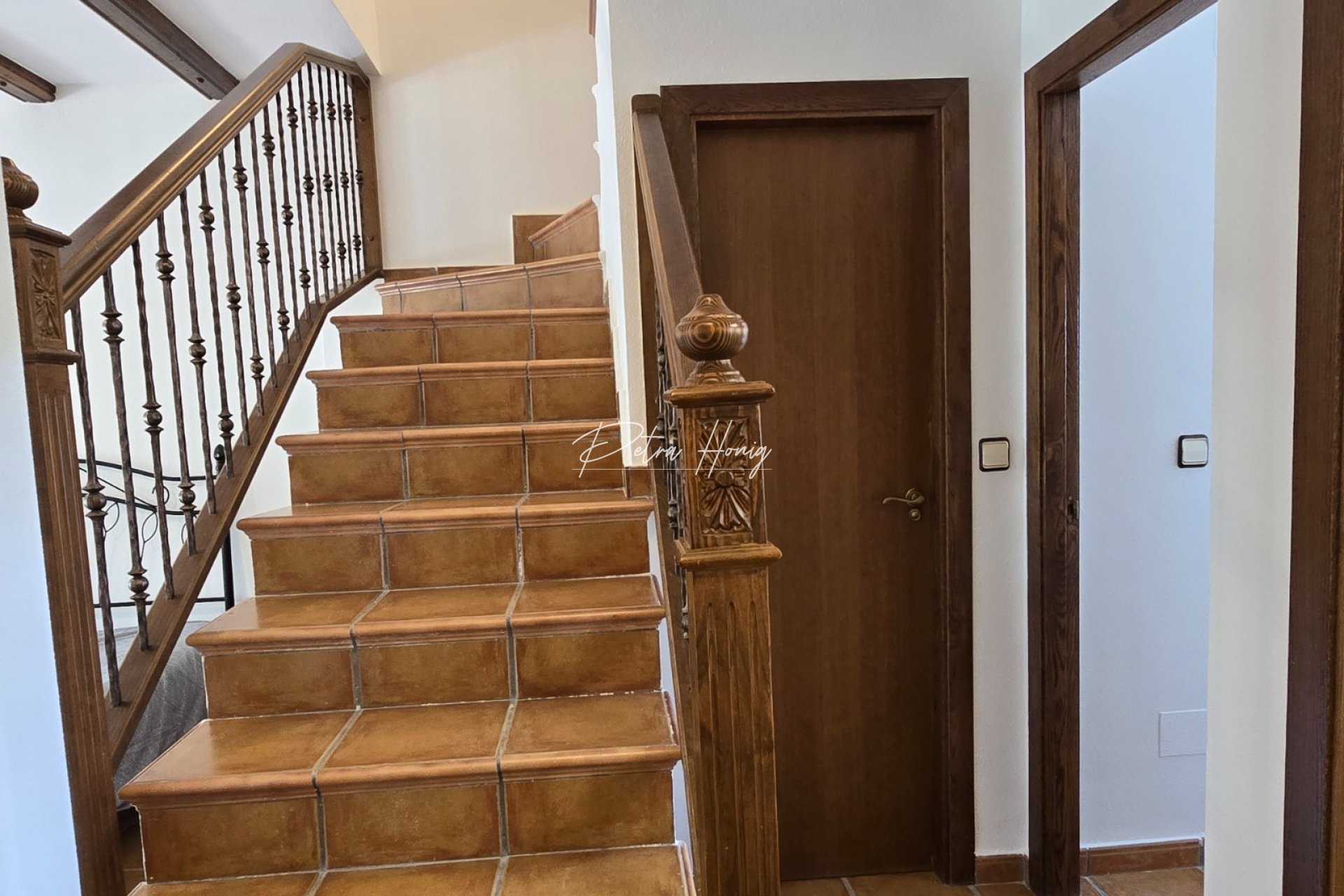 Resales - Semi Detached - La Finca Golf