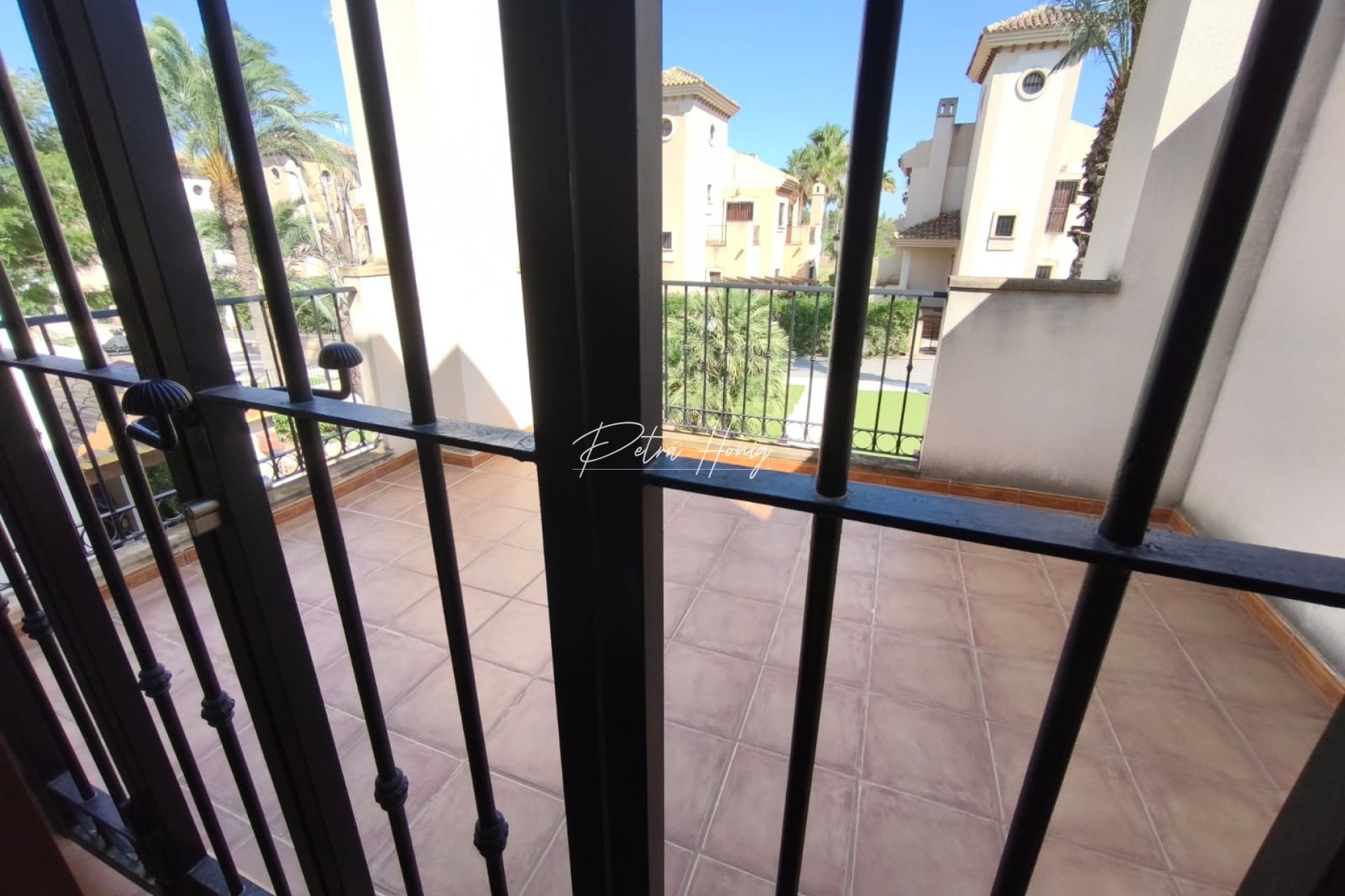 Resales - Semi Detached - La Finca Golf