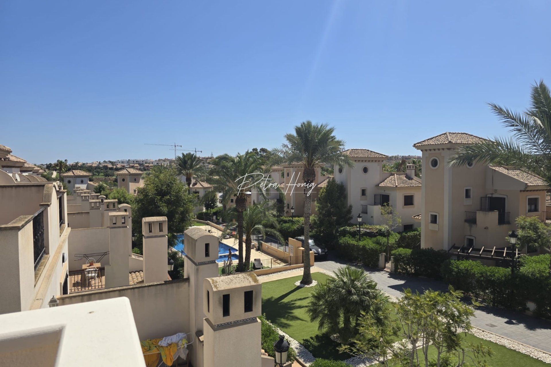 Resales - Semi Detached - La Finca Golf