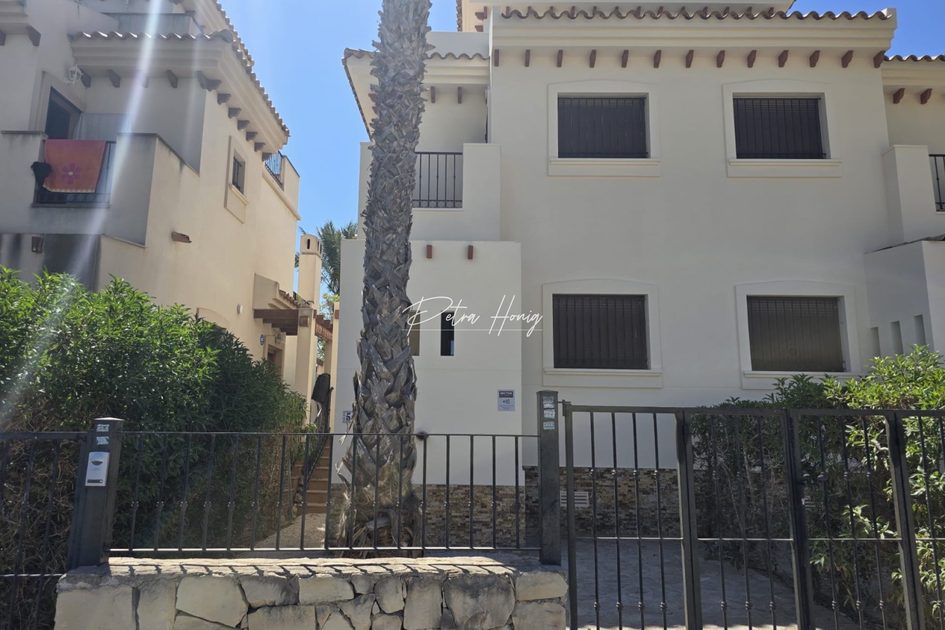 Resales - Semi Detached - La Finca Golf