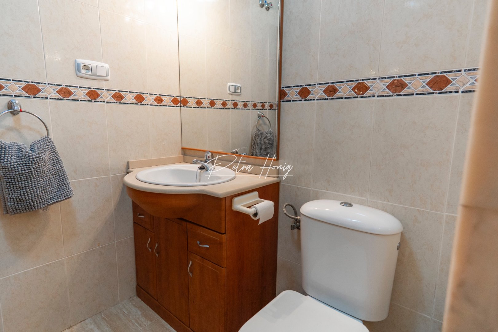 Resales - Semi Detached - Lo Crispin