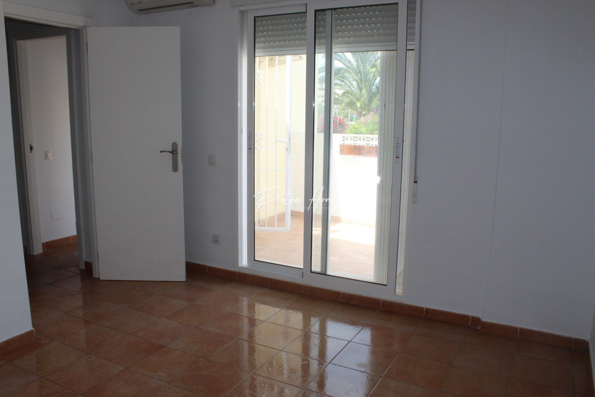 Resales - Semi Detached - Villamartin
