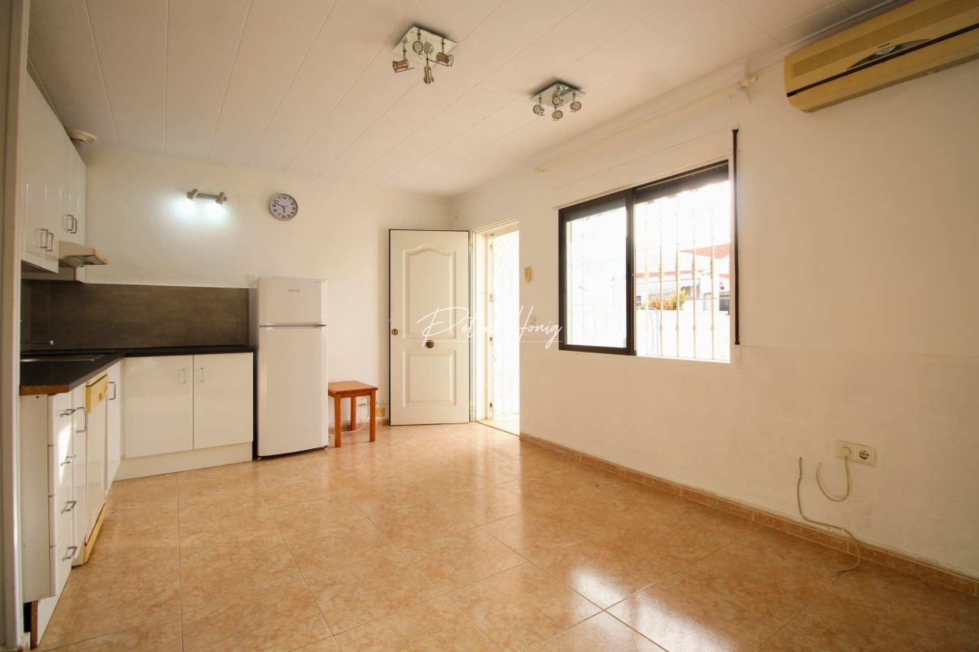Resales -  - Torreta III