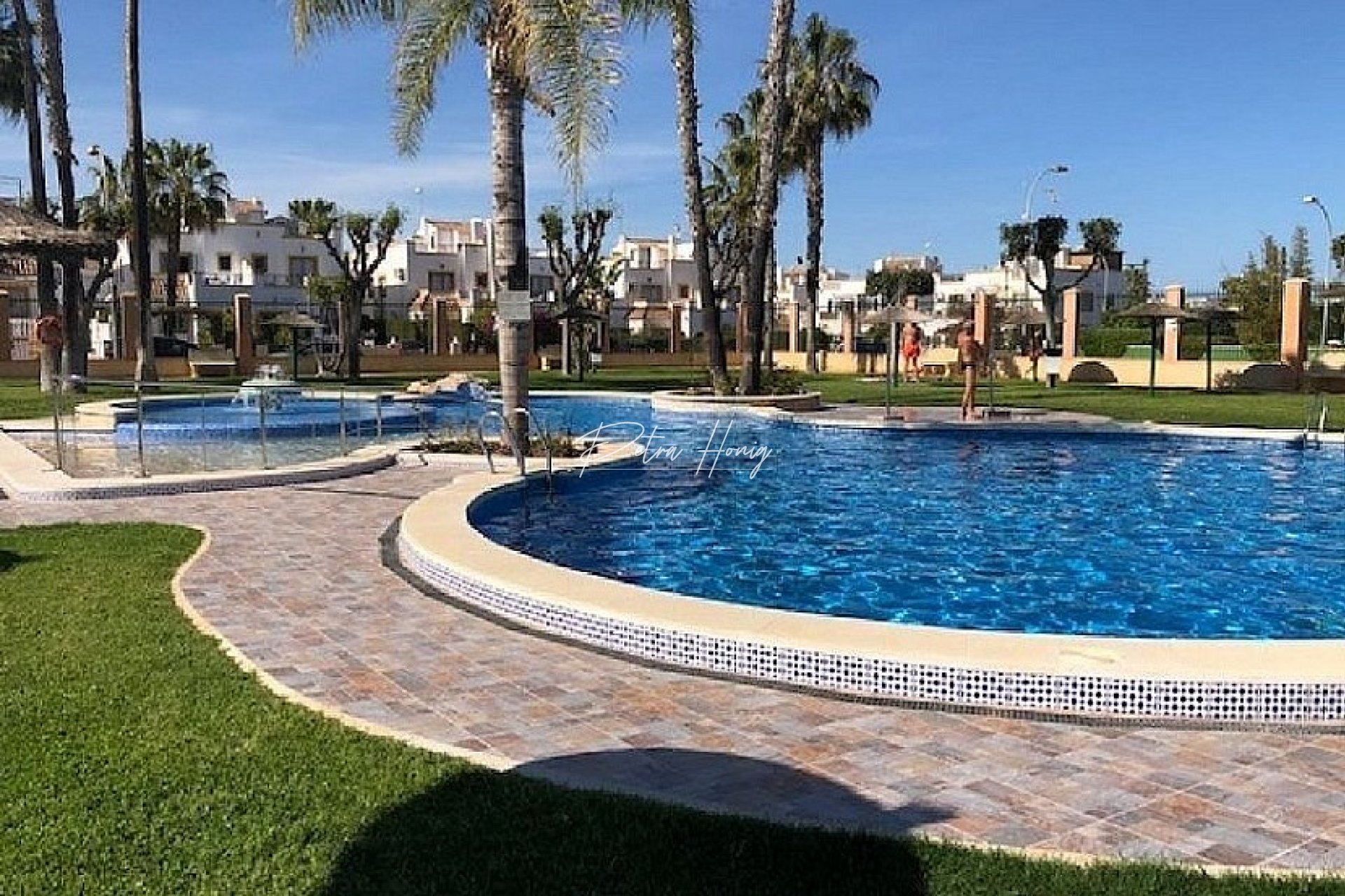 Resales - Townhouse - La Florida