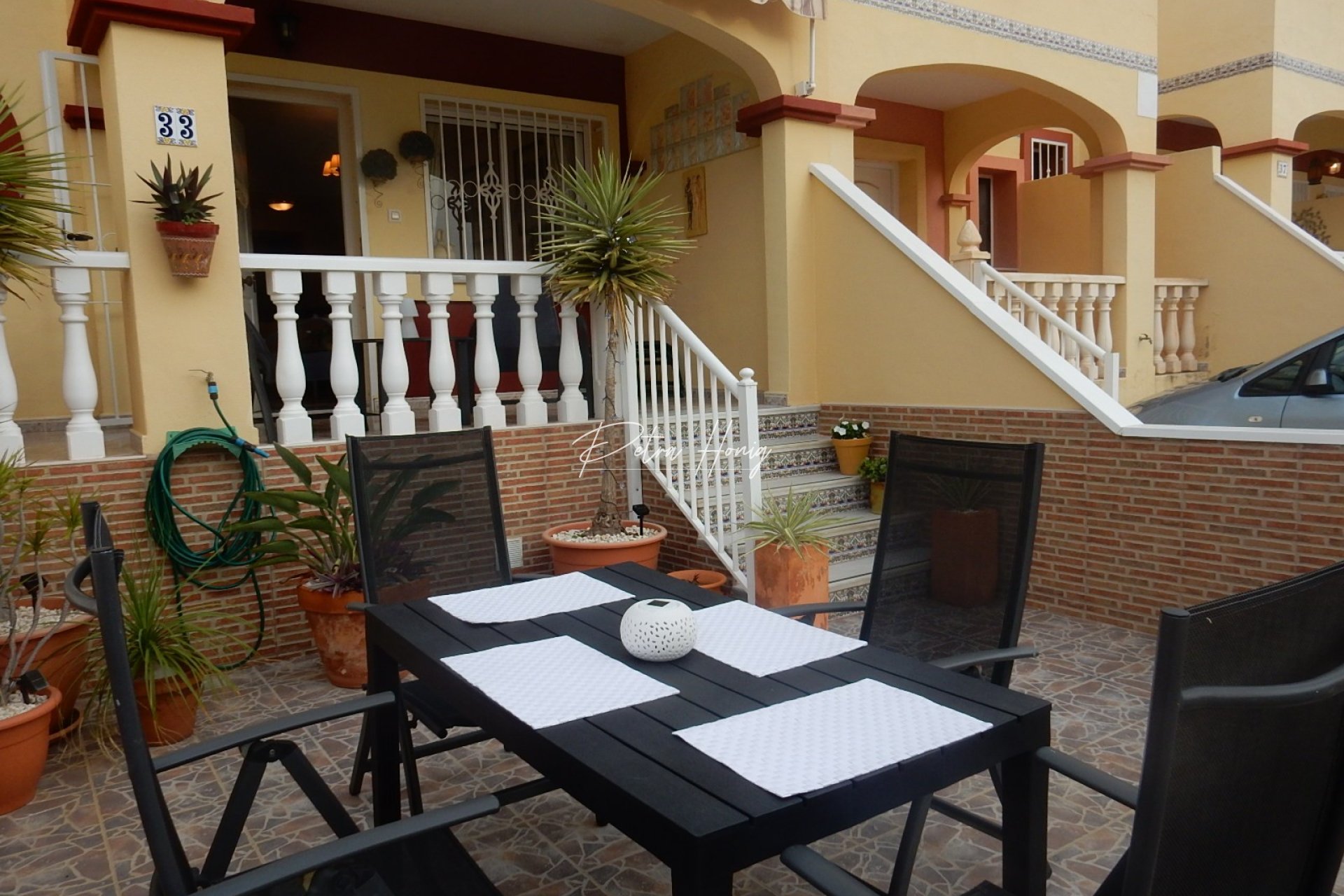 Resales - Townhouse - Lo Crispin
