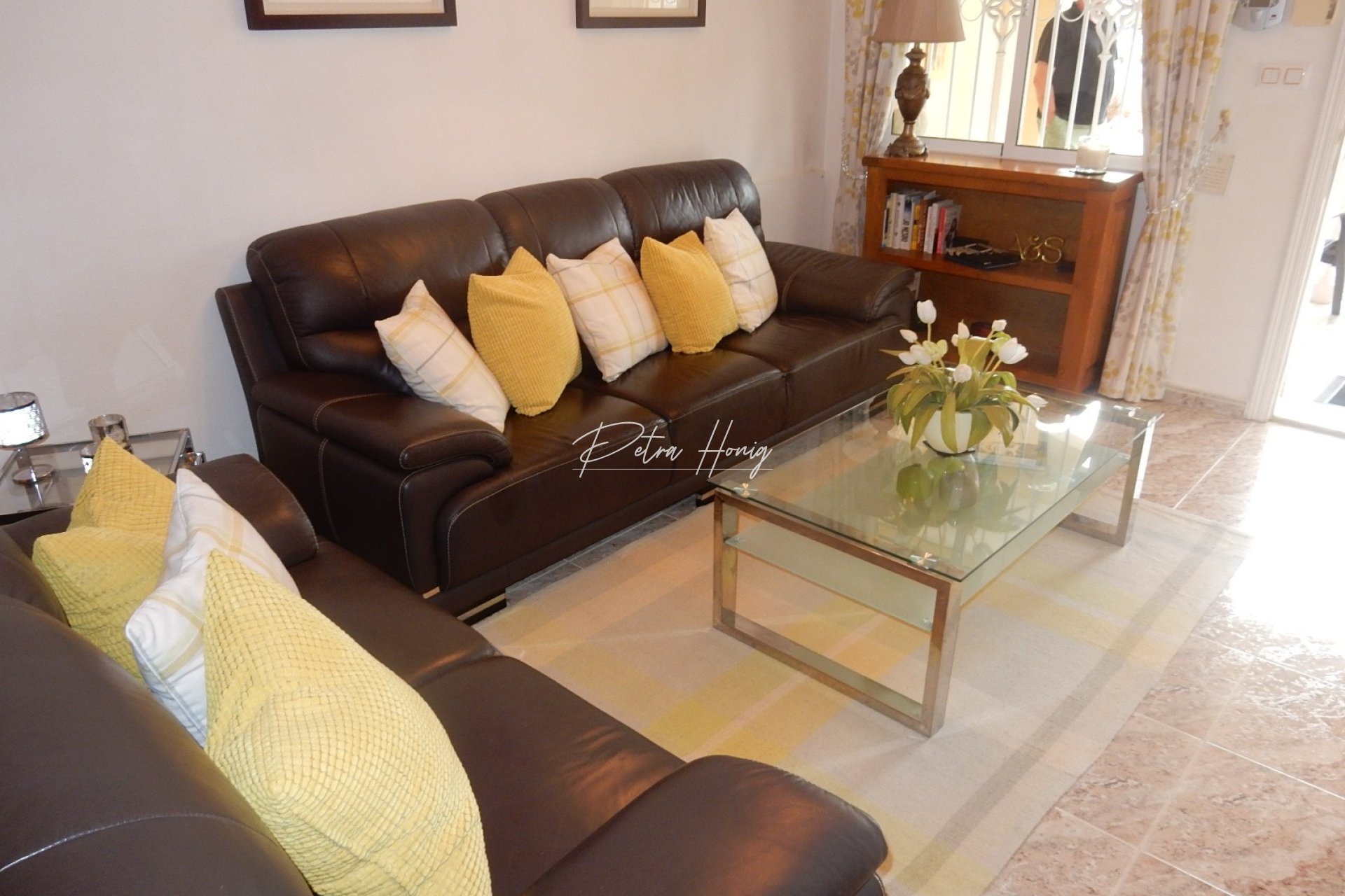 Resales - Townhouse - Lo Crispin