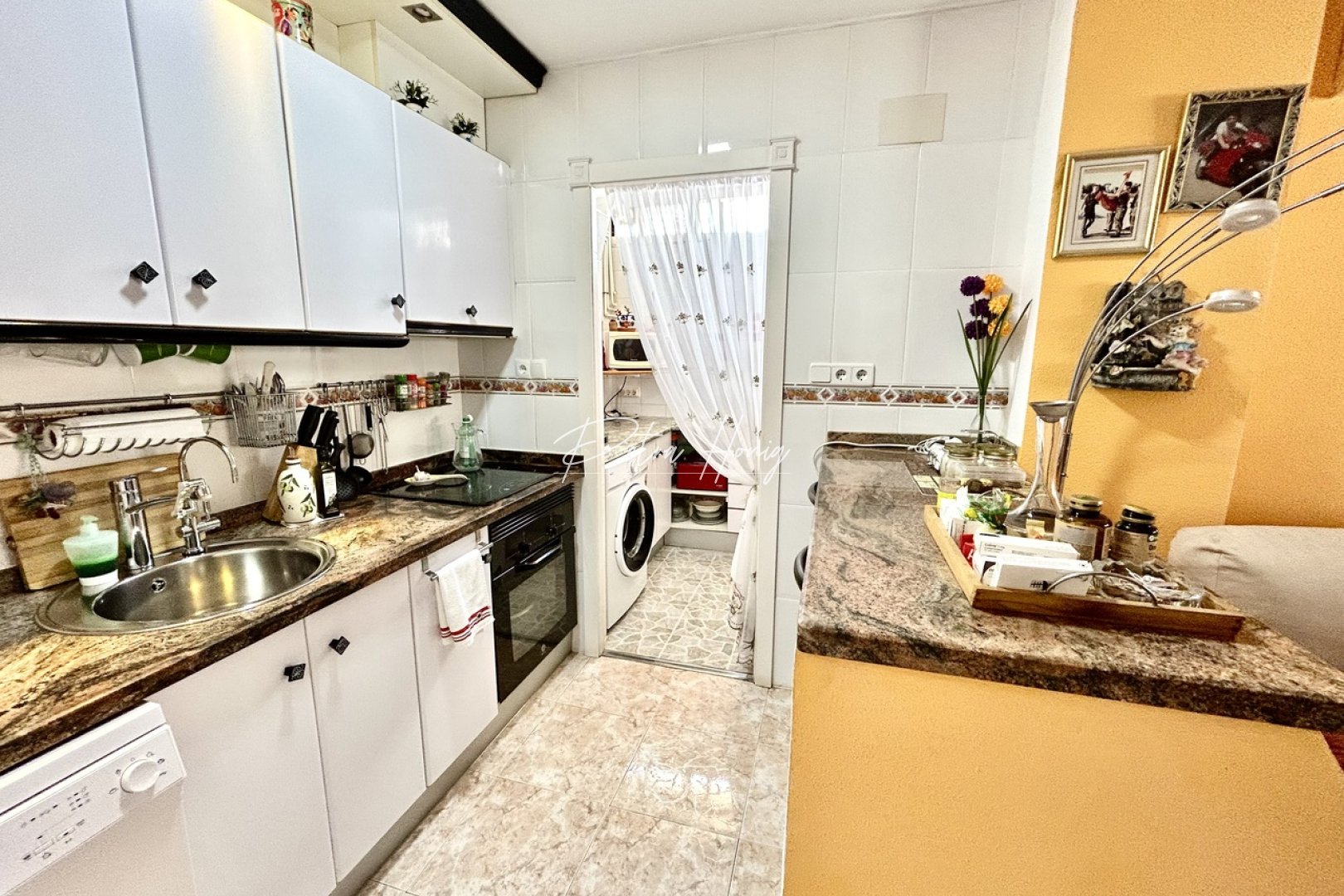 Resales - Townhouse - Los Altos