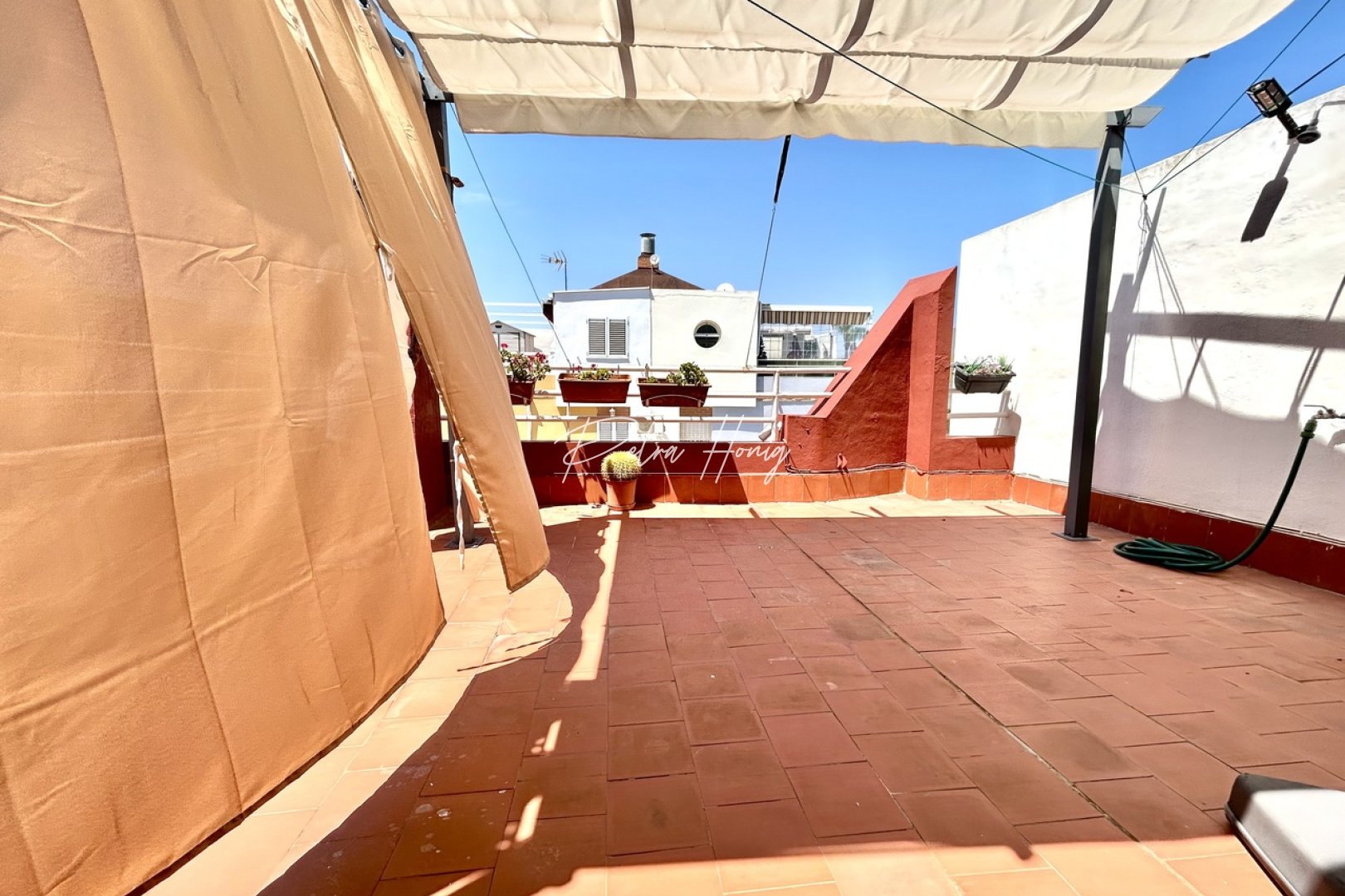 Resales - Townhouse - Los Altos