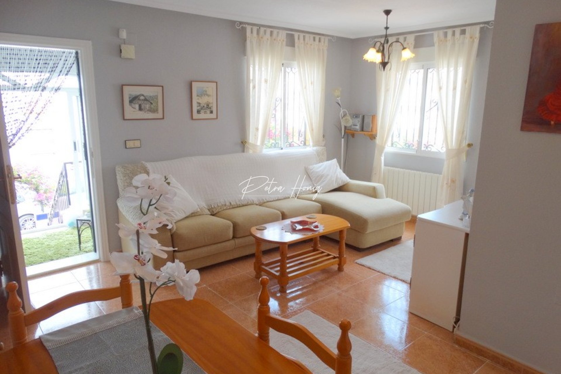 Resales - Townhouse - Los Altos