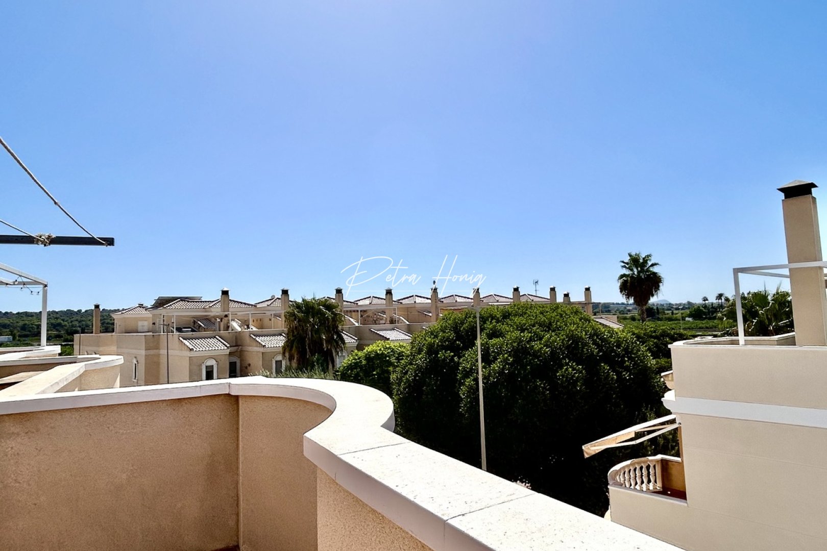 Resales - Townhouse - Other areas - Heredades